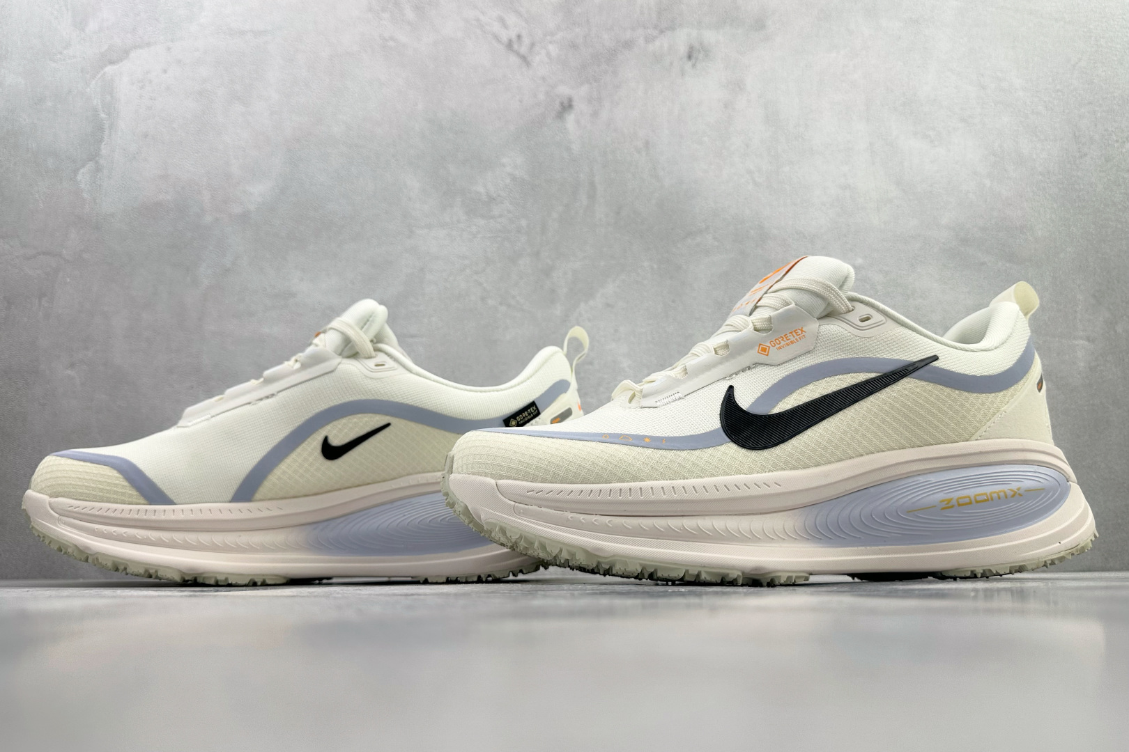 东南亚订单 Nike Vomero 18 GORE-TEX 米白 HQ7002-100-Top High Quatity Cheap Sneakers Fashion Clothing Clothes Bags handbags Shoes of all Brand wholesale With The best Quality And Beautiful Price from China Factory Chinese suppliers wholesaler seller 东南亚订单 Nike Vomero 18 GORE-TEX 米白 HQ7002-100