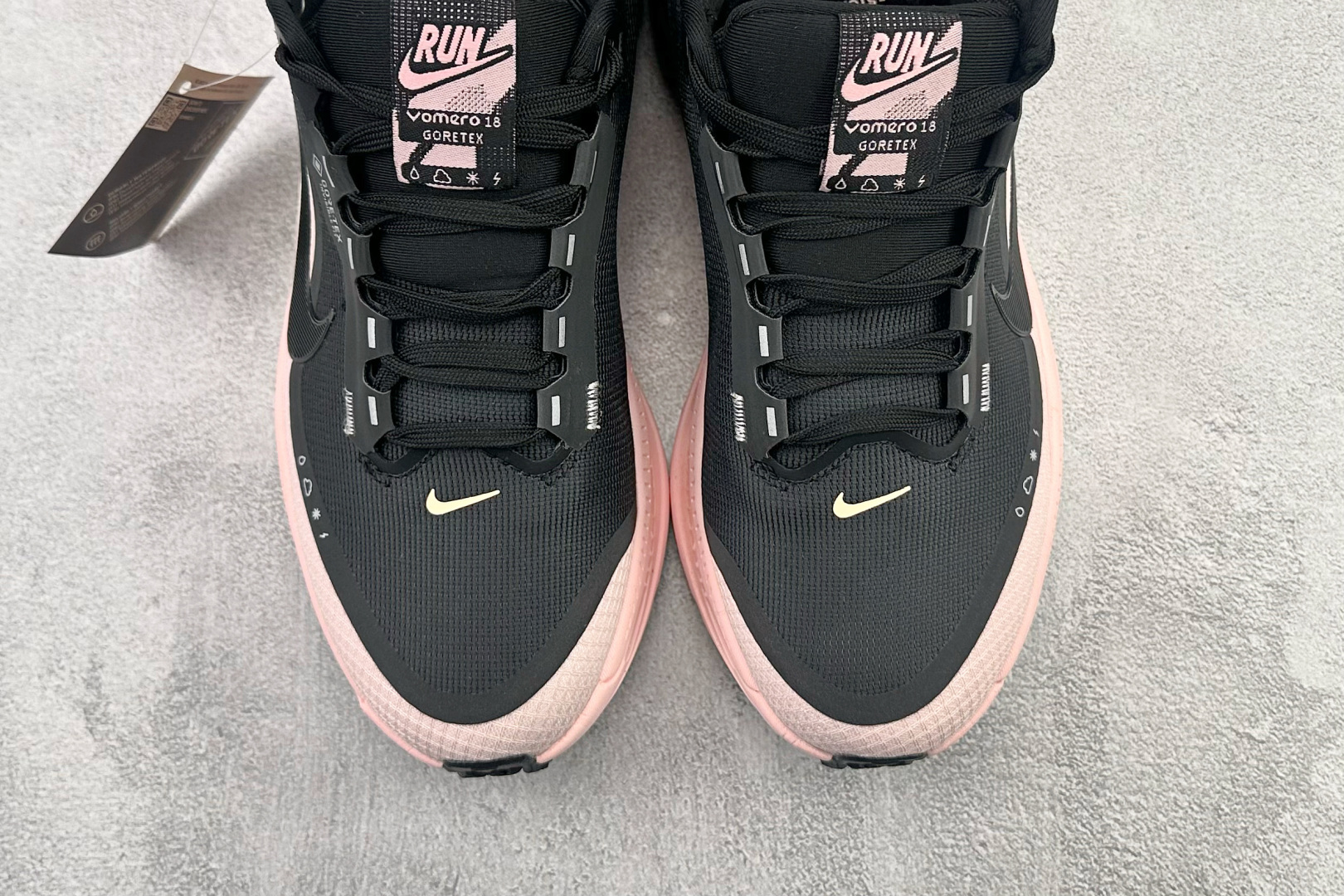 200 东南亚订单 Nike Vomero 18 GORE-TEX 黑粉 HQ7002-003