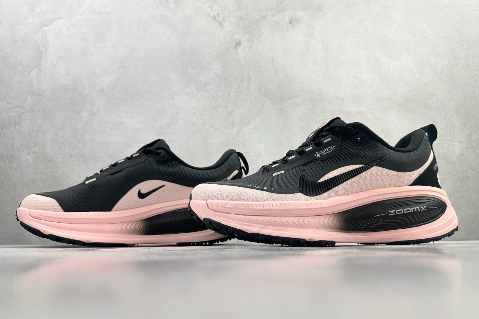 200 东南亚订单 Nike Vomero 18 GORE-TEX 黑粉 HQ7002-003
