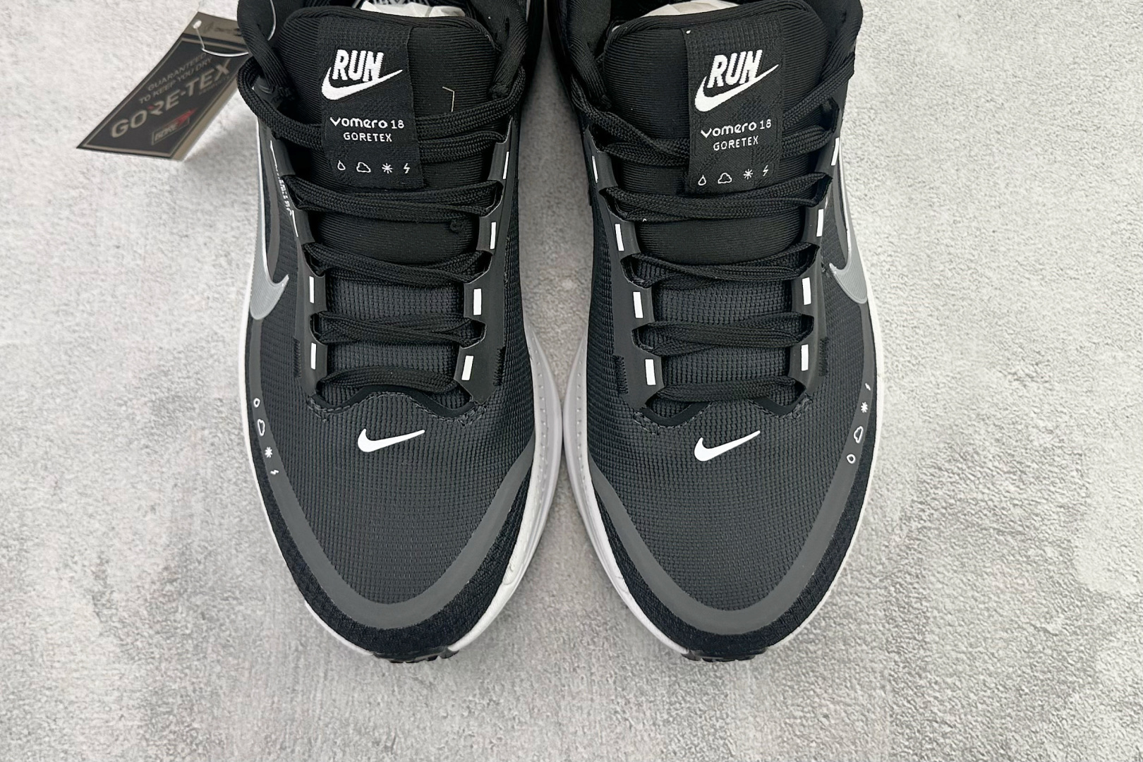 东南亚订单 Nike Vomero 18 GORE-TEX 黑白 HQ7001-002-Top High Quatity Cheap Sneakers Fashion Clothing Clothes Bags handbags Shoes of all Brand wholesale With The best Quality And Beautiful Price from China Factory Chinese suppliers wholesaler seller 东南亚订单 Nike Vomero 18 GORE-TEX 黑白 HQ7001-002