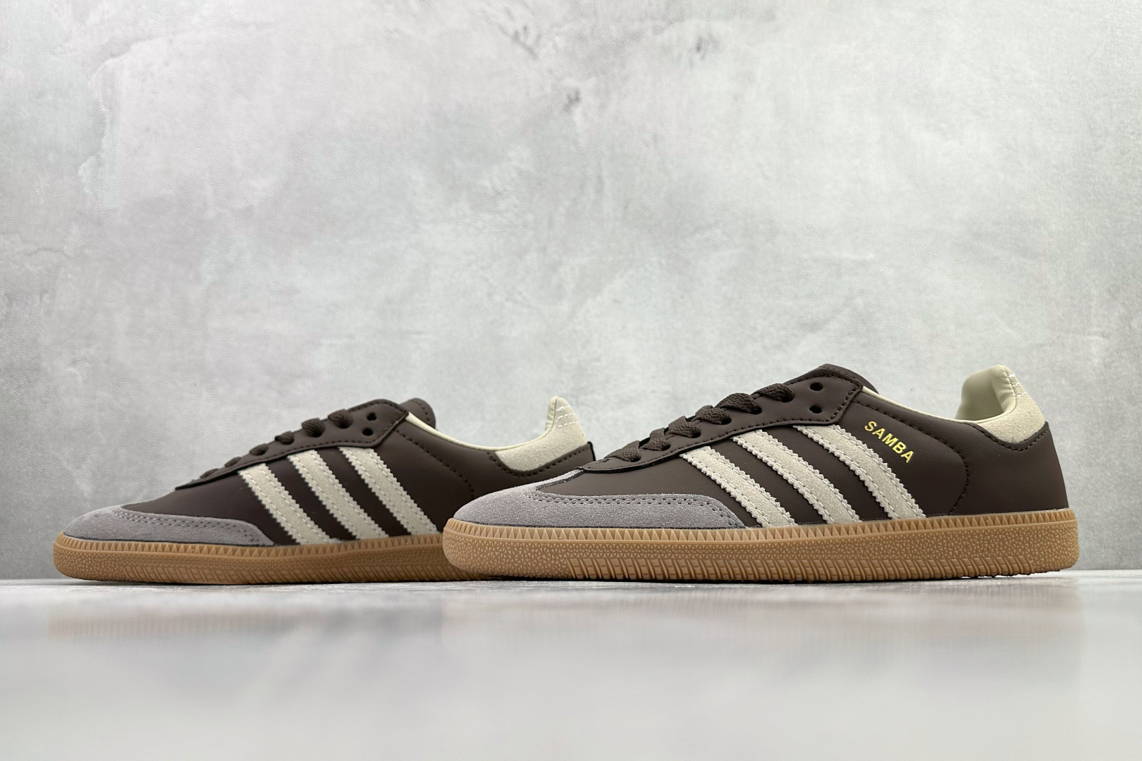 出口订单 adidas originals SAMBA 棕色 ID1481-Top High Quatity Cheap Sneakers Fashion Clothing Clothes Bags handbags Shoes of all Brand wholesale With The best Quality And Beautiful Price from China Factory Chinese suppliers wholesaler seller 出口订单 adidas originals SAMBA 棕色 ID1481