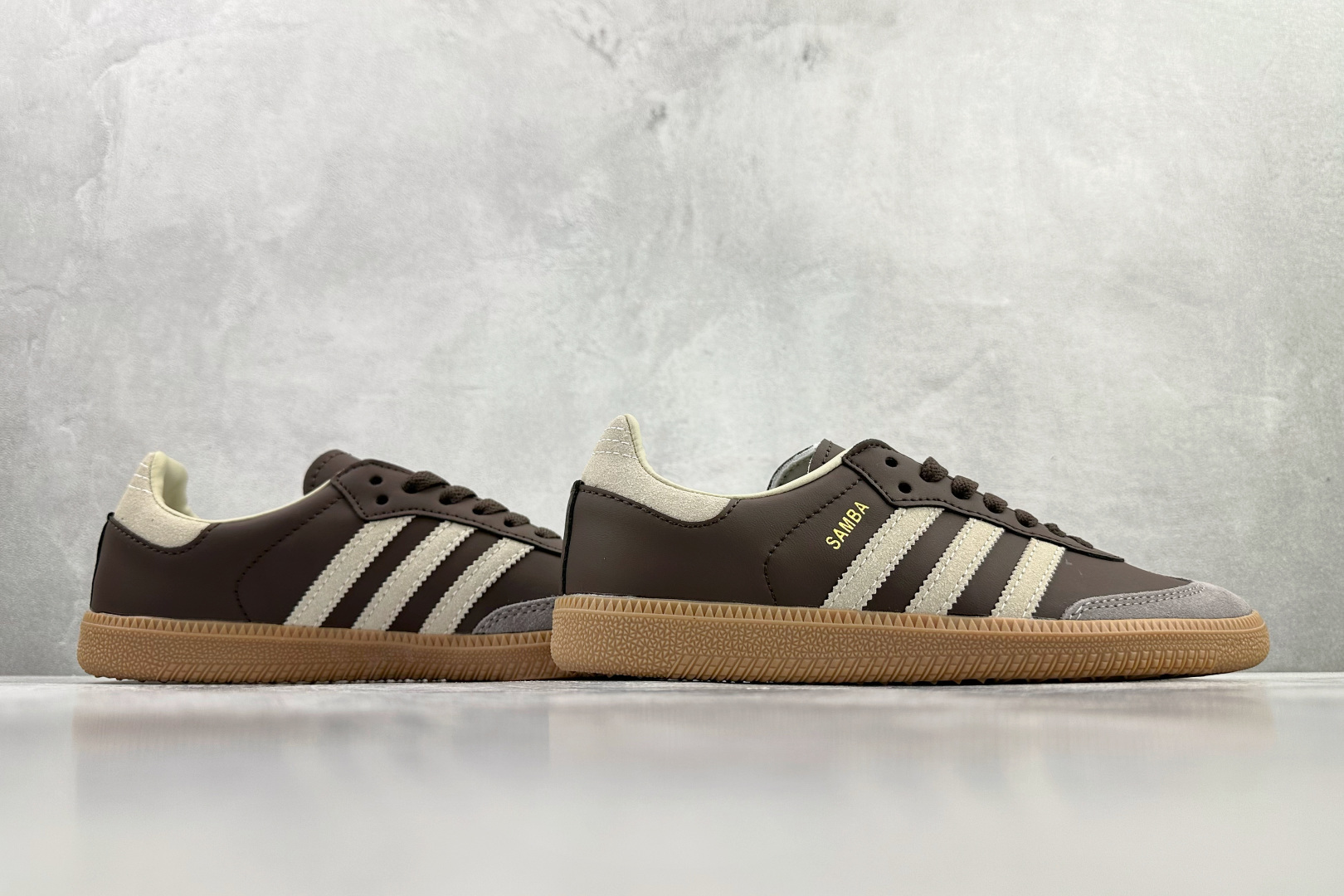 出口订单 adidas originals SAMBA 棕色 ID1481-Top High Quatity Cheap Sneakers Fashion Clothing Clothes Bags handbags Shoes of all Brand wholesale With The best Quality And Beautiful Price from China Factory Chinese suppliers wholesaler seller 出口订单 adidas originals SAMBA 棕色 ID1481