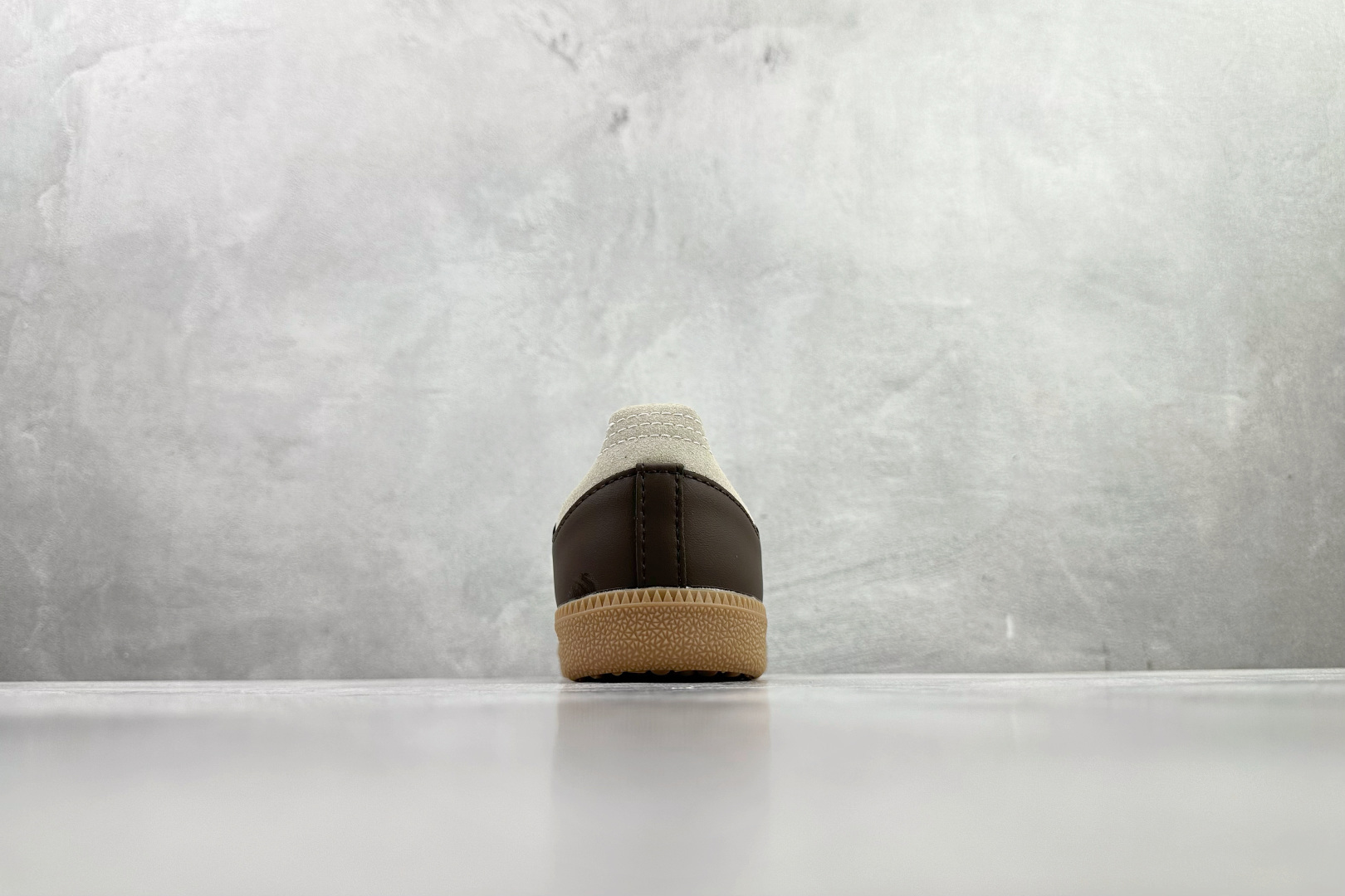 出口订单 adidas originals SAMBA 棕色 ID1481-Top High Quatity Cheap Sneakers Fashion Clothing Clothes Bags handbags Shoes of all Brand wholesale With The best Quality And Beautiful Price from China Factory Chinese suppliers wholesaler seller 出口订单 adidas originals SAMBA 棕色 ID1481