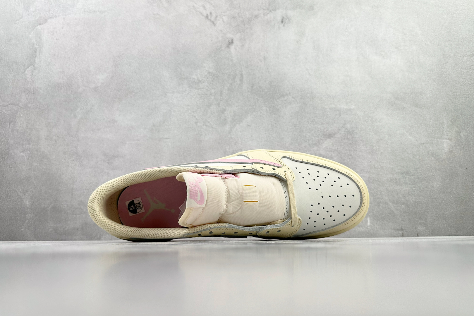 外贸专供 Travis Scott x Jordan Air Jordan 1 倒钩 柔粉色 IQ760-100-Top High Quatity Cheap Sneakers Fashion Clothing Clothes Bags handbags Shoes of all Brand wholesale With The best Quality And Beautiful Price from China Factory Chinese suppliers wholesaler seller 外贸专供 Travis Scott x Jordan Air Jordan 1 倒钩 柔粉色 IQ760-100