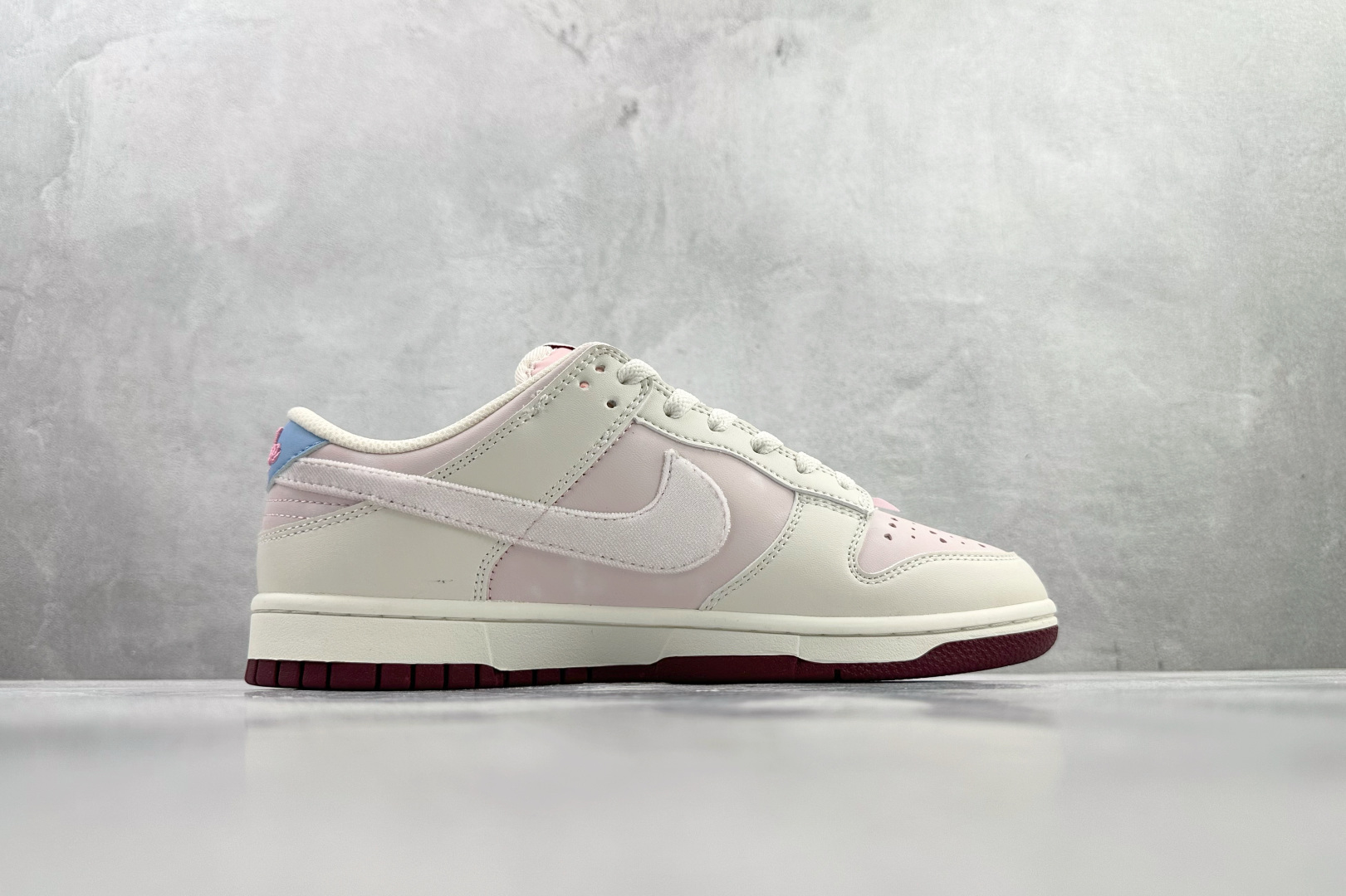 东南亚订单 Nike Dunk Low ”Valentine’s Day” 情人节限定 米粉 IQ1145-610