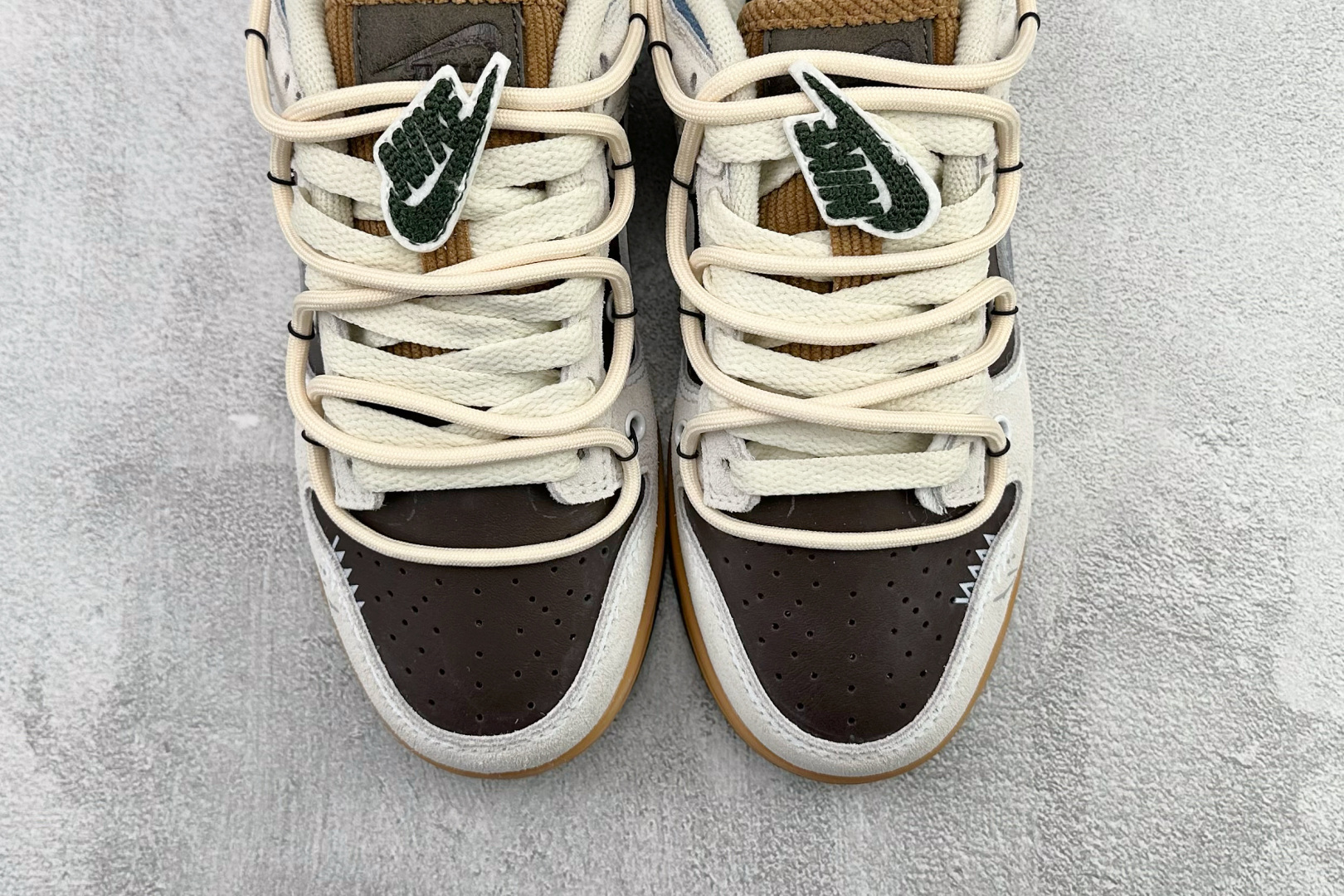定制球鞋 Nike Dunk 考拉派对 啡啡抱抱 德美拉 棕色 HQ3459-212 尺码 36 36.5 37 37.5 38 38.5 39 40 40.5 41 42 42.5 43 44 编码 38-Top High Quatity Cheap Sneakers Fashion Clothing Clothes Bags handbags Shoes of all Brand wholesale With The best Quality And Beautiful Price from China Factory Chinese suppliers wholesaler seller 定制球鞋 Nike Dunk 考拉派对 啡啡抱抱 德美拉 棕色 HQ3459-212 尺码 36 36.5 37 37.5 38 38.5 39 40 40.5 41 42 42.5 43 44 编码 38