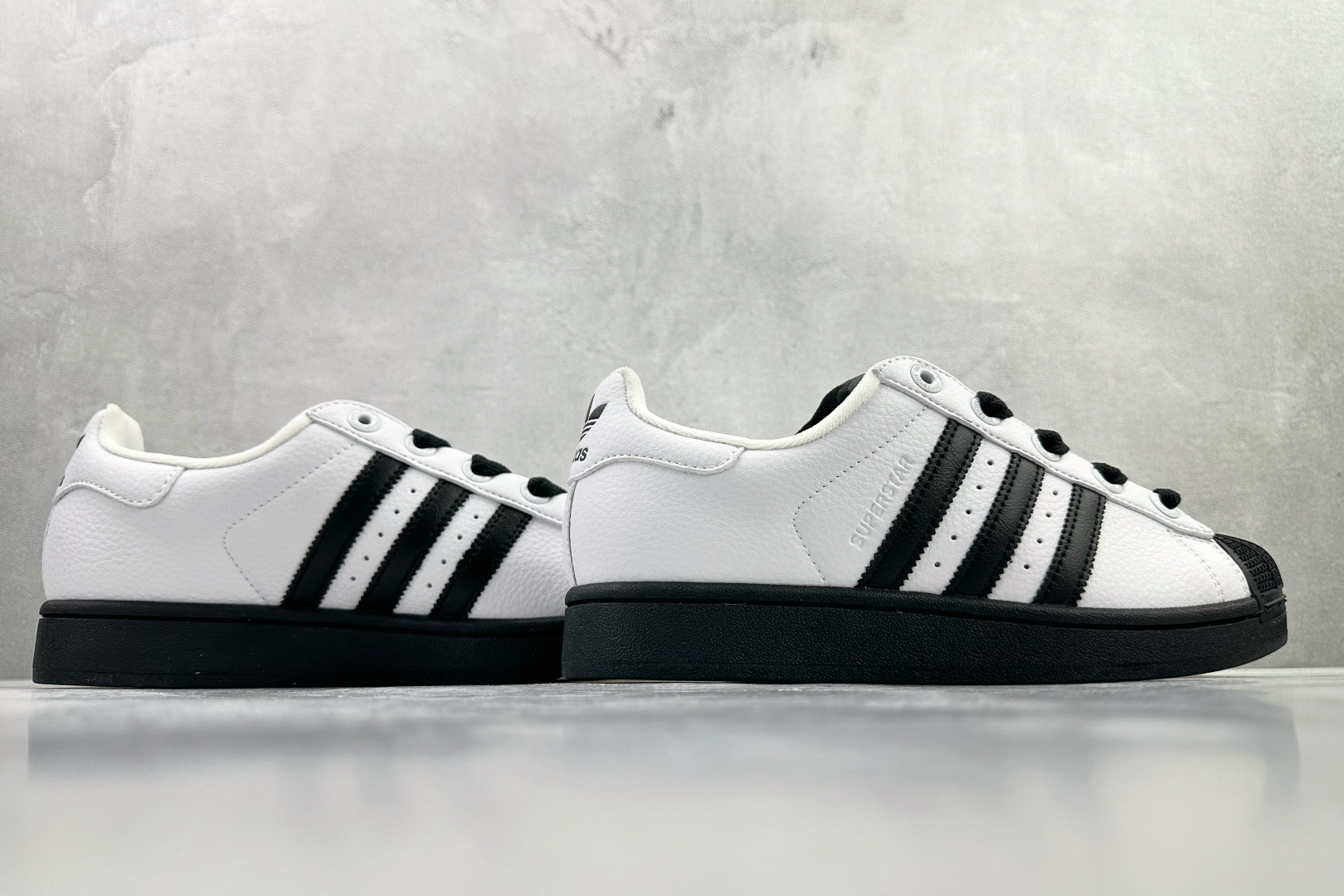 adidas originals Super2白黑 KK4473-Top High Quatity Cheap Sneakers Fashion Clothing Clothes Bags handbags Shoes of all Brand wholesale With The best Quality And Beautiful Price from China Factory Chinese suppliers wholesaler seller adidas originals Super2白黑 KK4473