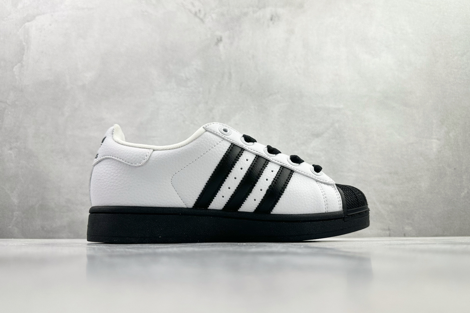 adidas originals Super2白黑 KK4473-Top High Quatity Cheap Sneakers Fashion Clothing Clothes Bags handbags Shoes of all Brand wholesale With The best Quality And Beautiful Price from China Factory Chinese suppliers wholesaler seller adidas originals Super2白黑 KK4473