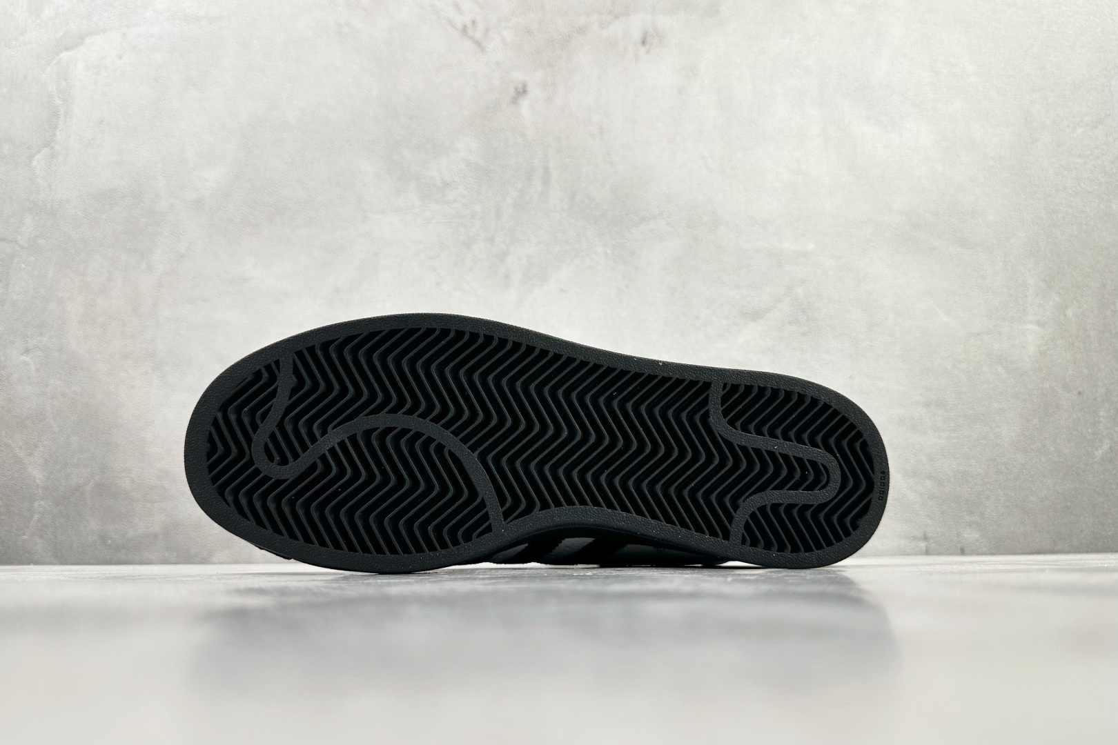 adidas originals Super2白黑 KK4473-Top High Quatity Cheap Sneakers Fashion Clothing Clothes Bags handbags Shoes of all Brand wholesale With The best Quality And Beautiful Price from China Factory Chinese suppliers wholesaler seller adidas originals Super2白黑 KK4473
