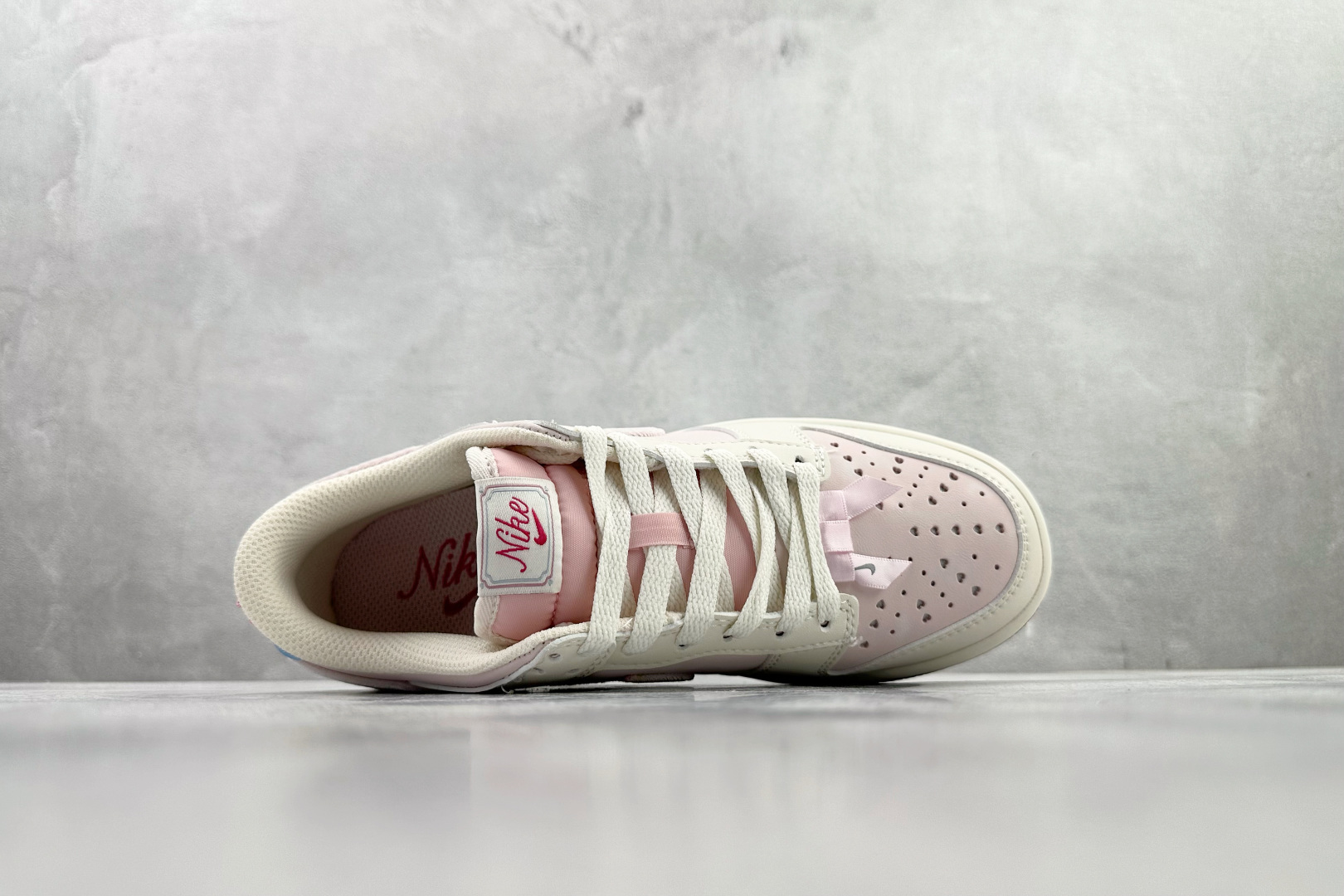Nike Dunk Low ”Valentine’s Day” 情人节限定 米粉 IQ1145-610-Top High Quatity Cheap Sneakers Fashion Clothing Clothes Bags handbags Shoes of all Brand wholesale With The best Quality And Beautiful Price from China Factory Chinese suppliers wholesaler seller Nike Dunk Low ”Valentine’s Day” 情人节限定 米粉 IQ1145-610