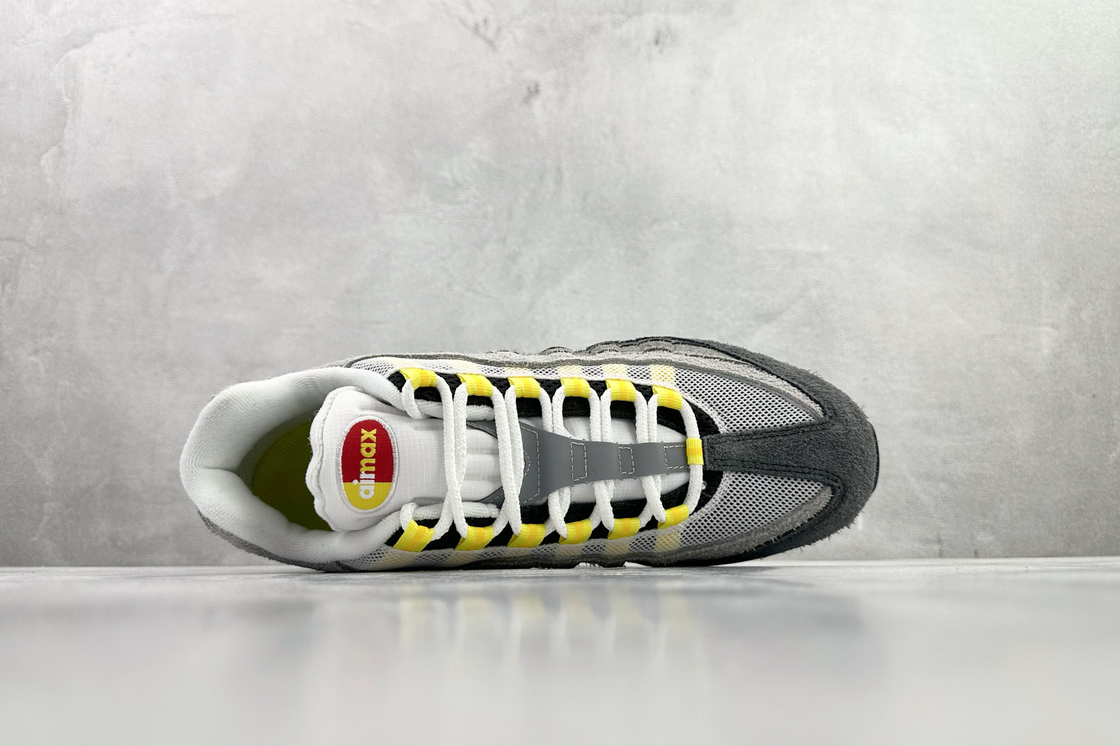 原厂特供 UNDEFEATED x Nike Air Max 95 SP 上海限定 灰黄 IB4523-002