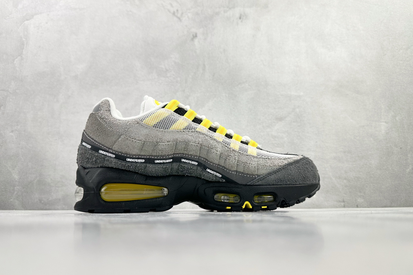 原厂特供 UNDEFEATED x Nike Air Max 95 SP 上海限定 灰黄 IB4523-002