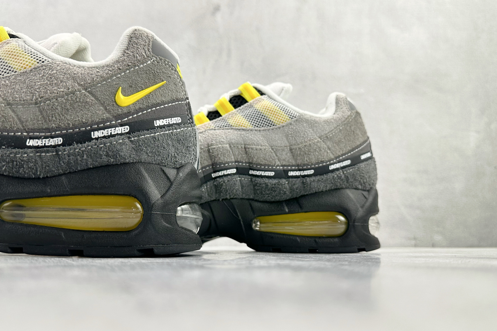 原厂特供 UNDEFEATED x Nike Air Max 95 SP 上海限定 灰黄 IB4523-002