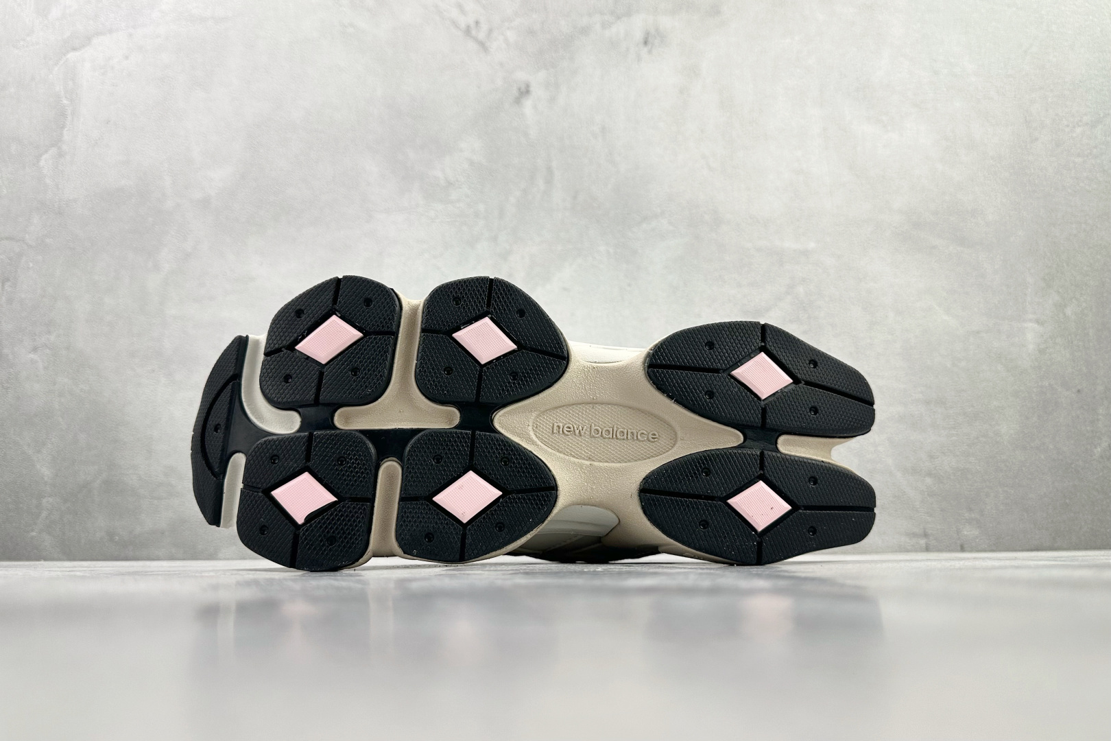 大厂出品 New Balance NB 9060 米粉 U9060AJD-Top High Quatity Cheap Sneakers Fashion Clothing Clothes Bags handbags Shoes of all Brand wholesale With The best Quality And Beautiful Price from China Factory Chinese suppliers wholesaler seller 大厂出品 New Balance NB 9060 米粉 U9060AJD