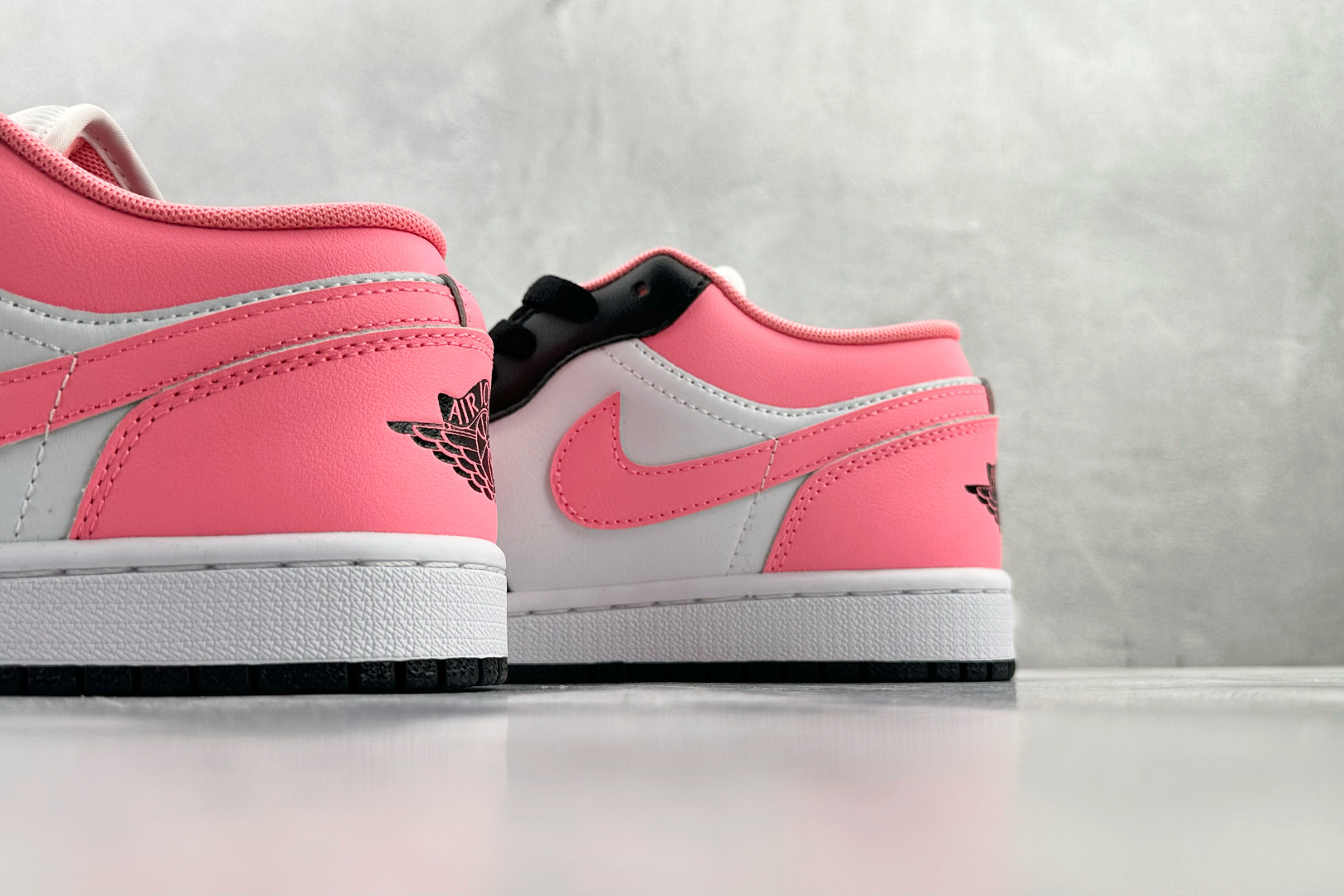 Jordan Air Jordan 1 Low 白粉 553560-025