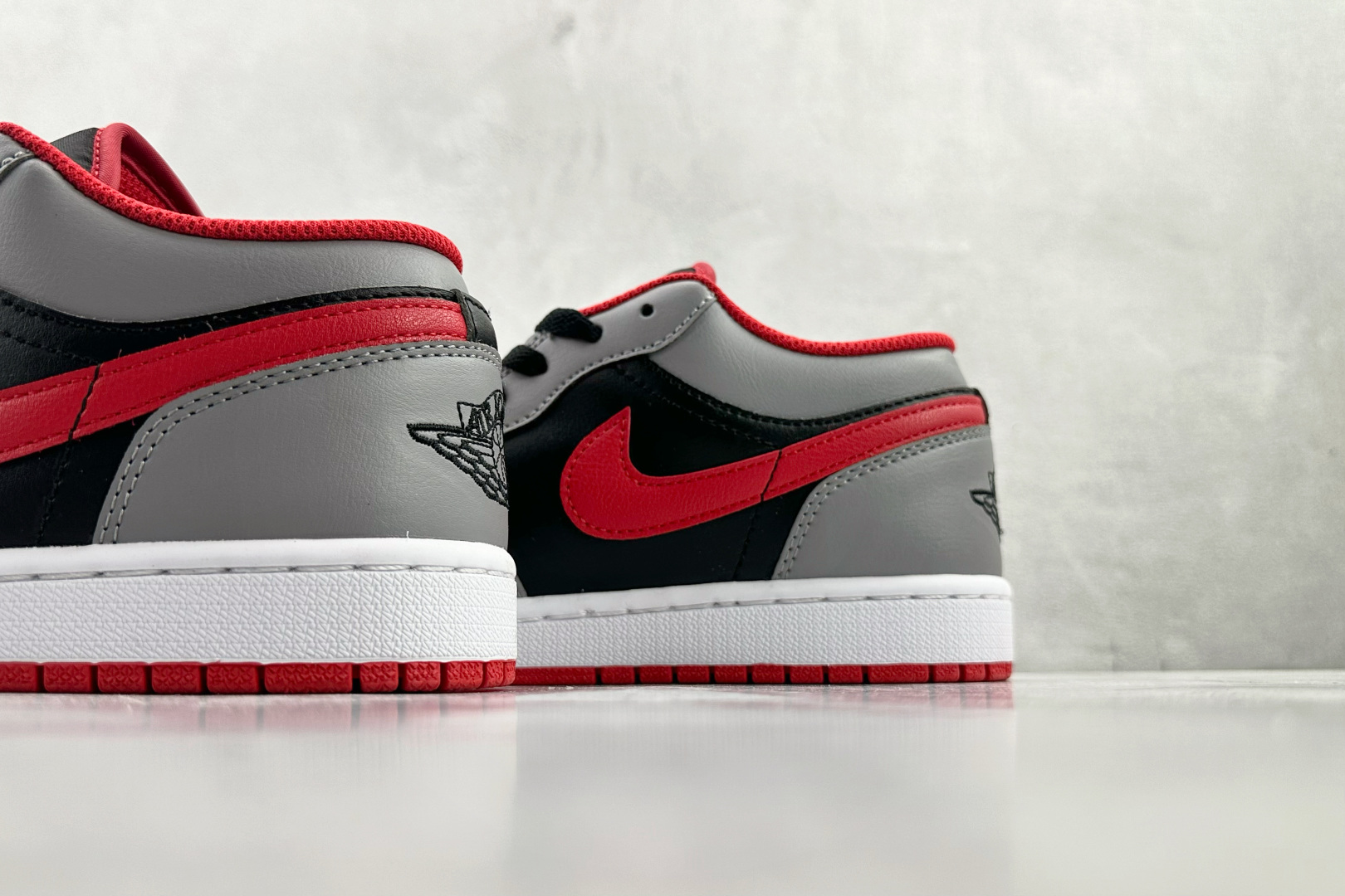 Jordan Air Jordan 1 Low 灰黑粉 553558-060 尺