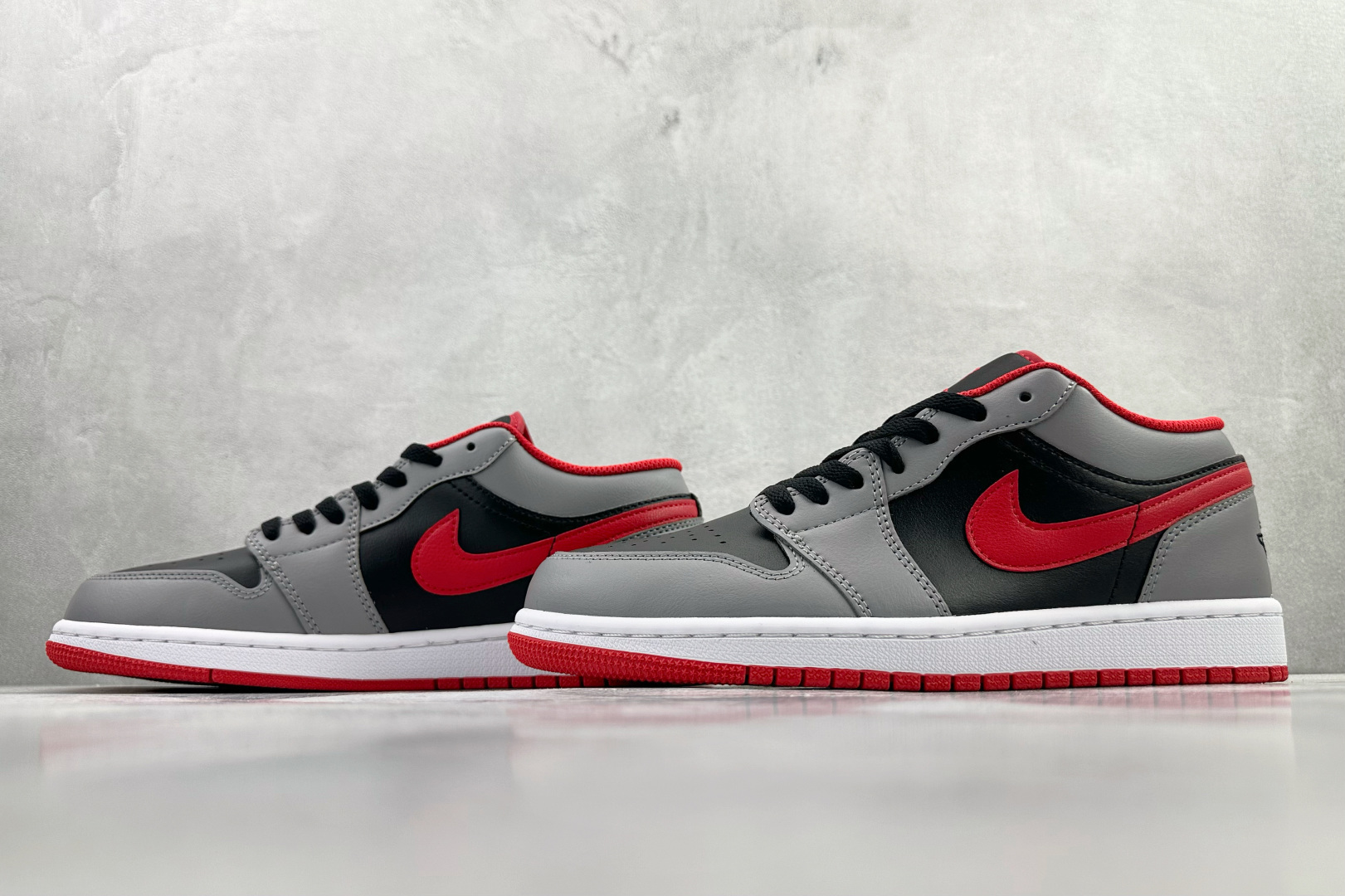 Jordan Air Jordan 1 Low 灰黑粉 553558-060 尺