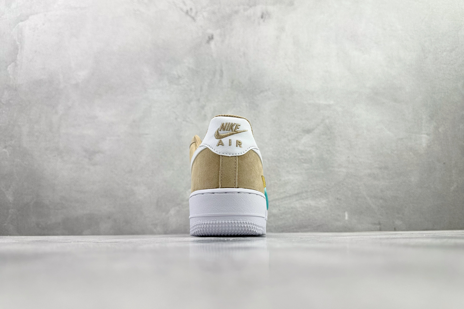 Nike Air Force 1 '07 燕麦棕 IQ9964-200-Top High Quatity Cheap Sneakers Fashion Clothing Clothes Bags handbags Shoes of all Brand wholesale With The best Quality And Beautiful Price from China Factory Chinese suppliers wholesaler seller Nike Air Force 1 '07 燕麦棕 IQ9964-200