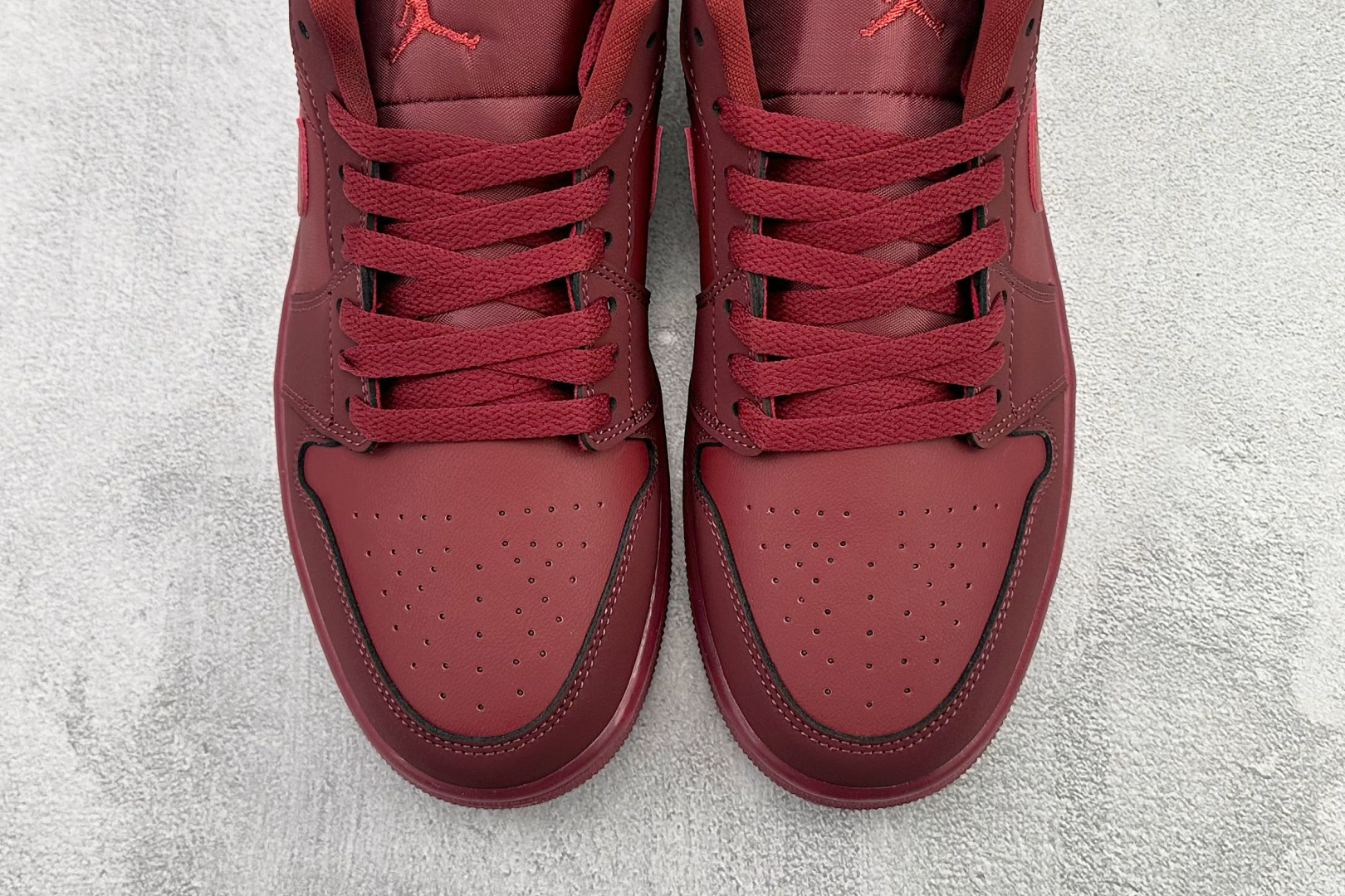 综合版 Jordan Air Jordan 1 口红印花 红色 IB7012-600-Top High Quatity Cheap Sneakers Fashion Clothing Clothes Bags handbags Shoes of all Brand wholesale With The best Quality And Beautiful Price from China Factory Chinese suppliers wholesaler seller 综合版 Jordan Air Jordan 1 口红印花 红色 IB7012-600
