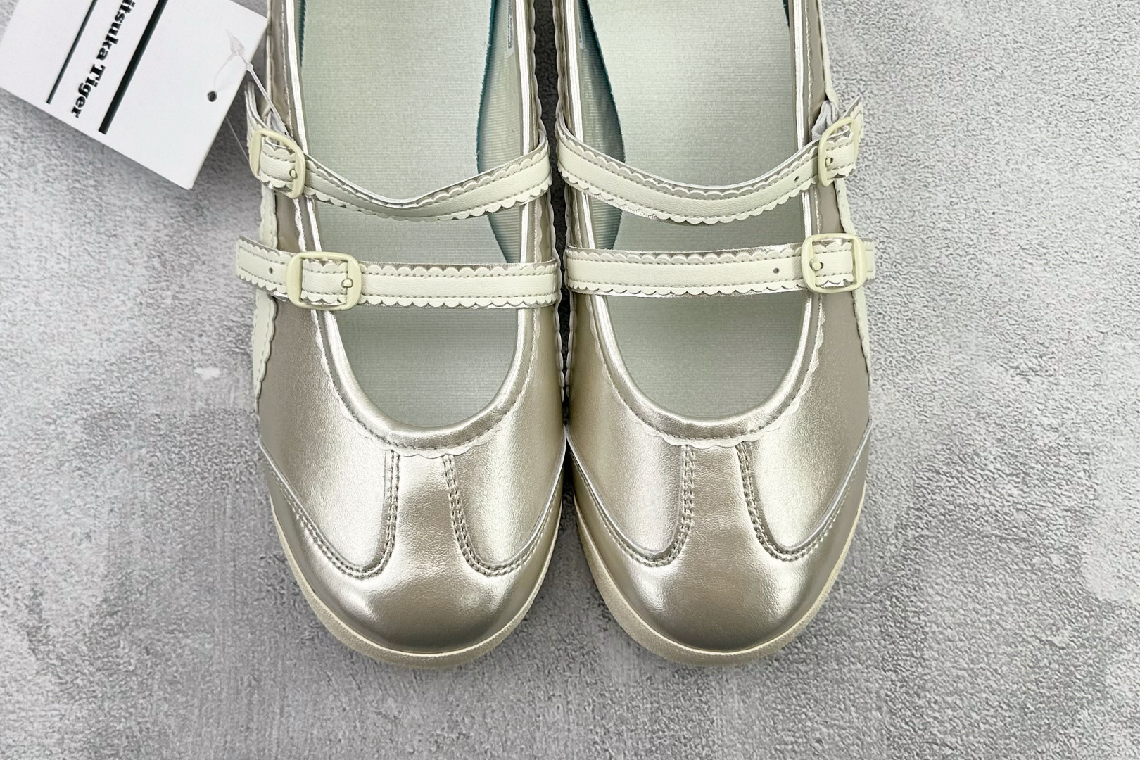 160 Onitsuka Tiger鬼塚虎 MEXICO 66 TGRS 金色 1182A708-250-Chinese UA Cheap High Quatity Brand Clothes Bags handbags Sneakers wholesale wholesaler seller from China Factory suppliers Fashion Clothing Shoes best Quality Beautiful Price 160 Onitsuka Tiger鬼塚虎 MEXICO 66 TGRS 金色 1182A708-250