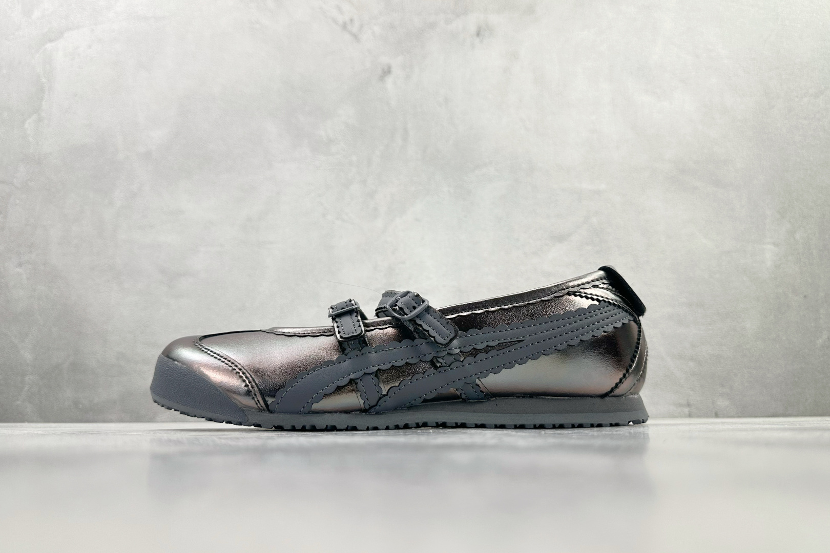 160 Onitsuka Tiger鬼塚虎 MEXICO 66 TGRS 黑色 1182A708-020-Chinese UA Cheap High Quatity Brand Clothes Bags handbags Sneakers wholesale wholesaler seller from China Factory suppliers Fashion Clothing Shoes best Quality Beautiful Price 160 Onitsuka Tiger鬼塚虎 MEXICO 66 TGRS 黑色 1182A708-020