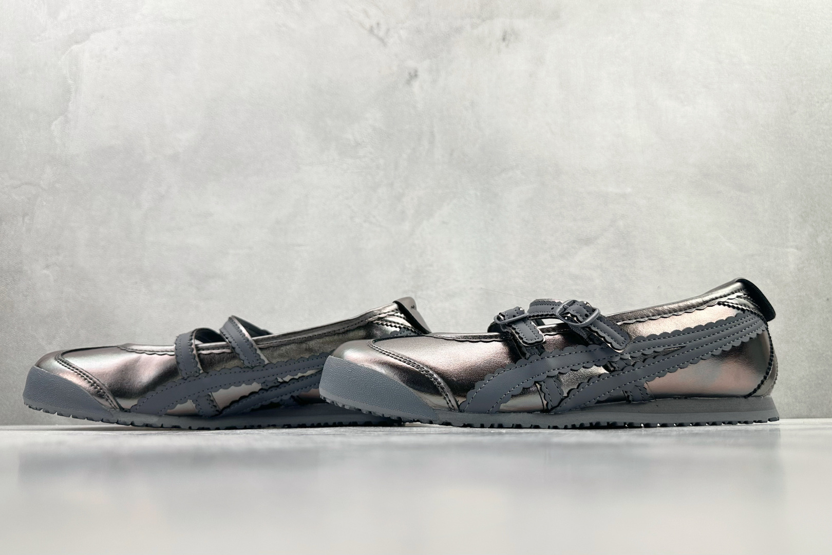 160 Onitsuka Tiger鬼塚虎 MEXICO 66 TGRS 黑色 1182A708-020-Chinese UA Cheap High Quatity Brand Clothes Bags handbags Sneakers wholesale wholesaler seller from China Factory suppliers Fashion Clothing Shoes best Quality Beautiful Price 160 Onitsuka Tiger鬼塚虎 MEXICO 66 TGRS 黑色 1182A708-020