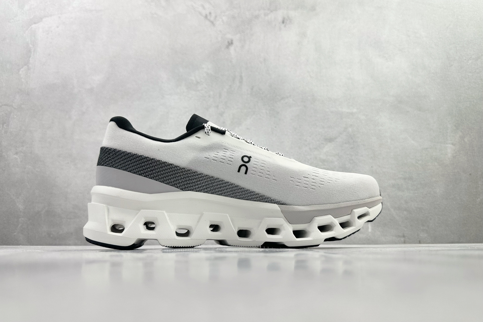 On Cloudmonster 2 雾白 3ME1012-Top High Quatity Cheap Sneakers Fashion Clothing Clothes Bags handbags Shoes of all Brand wholesale With The best Quality And Beautiful Price from China Factory Chinese suppliers wholesaler seller On Cloudmonster 2 雾白 3ME1012