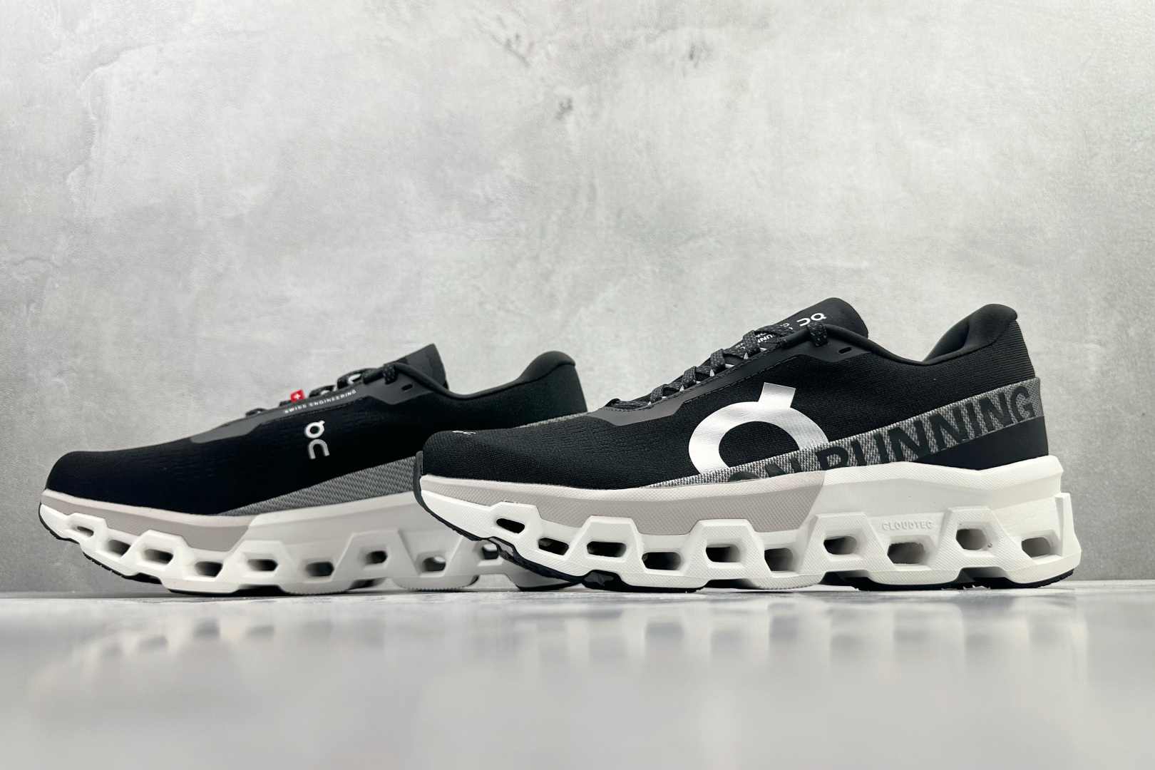 On Cloudmonster 2 黑白 3WE1011-Top High Quatity Cheap Sneakers Fashion Clothing Clothes Bags handbags Shoes of all Brand wholesale With The best Quality And Beautiful Price from China Factory Chinese suppliers wholesaler seller On Cloudmonster 2 黑白 3WE1011
