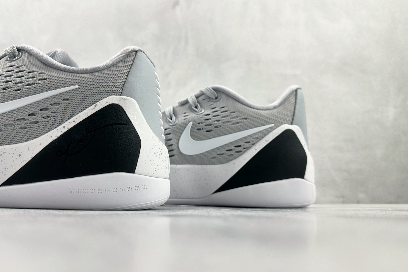 完美复刻 Nike Kobe 9 Elite Low Protro 灰白色 IH1401-001-Top High Quatity Cheap Sneakers Fashion Clothing Clothes Bags handbags Shoes of all Brand wholesale With The best Quality And Beautiful Price from China Factory Chinese suppliers wholesaler seller 完美复刻 Nike Kobe 9 Elite Low Protro 灰白色 IH1401-001