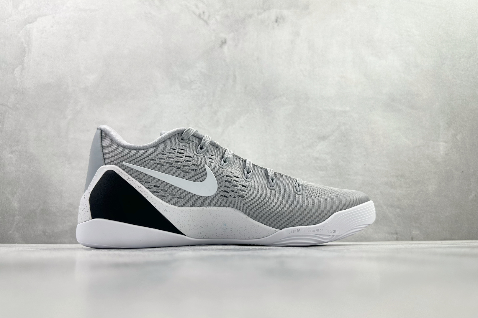 完美复刻 Nike Kobe 9 Elite Low Protro 灰白色 IH1401-001-Top High Quatity Cheap Sneakers Fashion Clothing Clothes Bags handbags Shoes of all Brand wholesale With The best Quality And Beautiful Price from China Factory Chinese suppliers wholesaler seller 完美复刻 Nike Kobe 9 Elite Low Protro 灰白色 IH1401-001