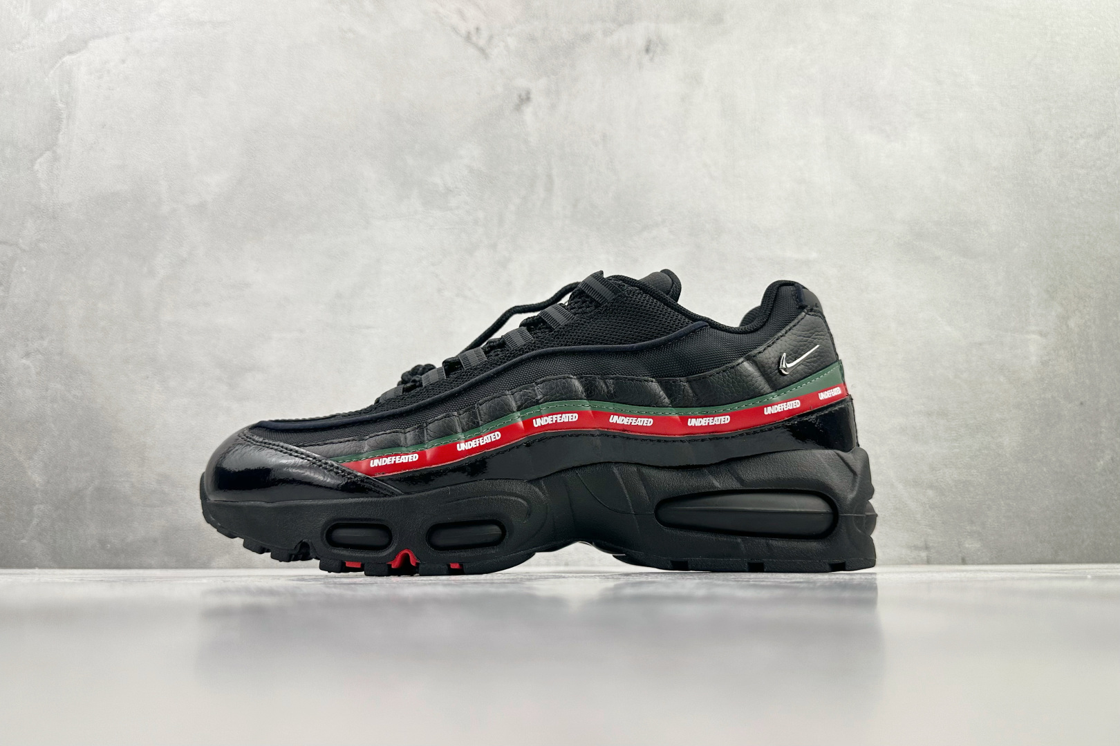 340 口碑神作 UNDEFEATED x Nike Air Max 95 黑红 IB4453-001-Chinese UA Cheap High Quatity Brand Clothes Bags handbags Sneakers wholesale wholesaler seller from China Factory suppliers Fashion Clothing Shoes best Quality Beautiful Price 340 口碑神作 UNDEFEATED x Nike Air Max 95 黑红 IB4453-001