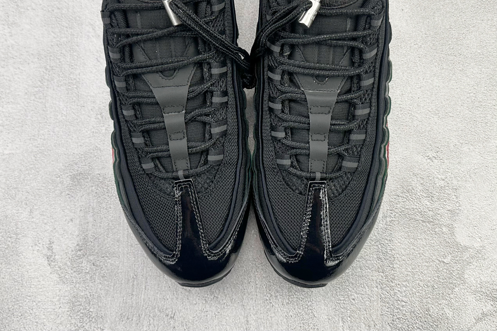 340 口碑神作 UNDEFEATED x Nike Air Max 95 黑红 IB4453-001-Chinese UA Cheap High Quatity Brand Clothes Bags handbags Sneakers wholesale wholesaler seller from China Factory suppliers Fashion Clothing Shoes best Quality Beautiful Price 340 口碑神作 UNDEFEATED x Nike Air Max 95 黑红 IB4453-001