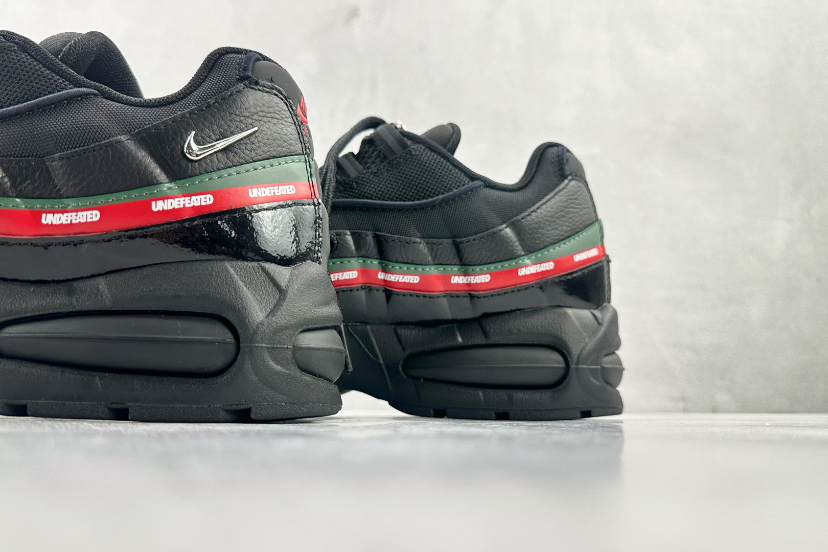 340 口碑神作 UNDEFEATED x Nike Air Max 95 黑红 IB4453-001-Chinese UA Cheap High Quatity Brand Clothes Bags handbags Sneakers wholesale wholesaler seller from China Factory suppliers Fashion Clothing Shoes best Quality Beautiful Price 340 口碑神作 UNDEFEATED x Nike Air Max 95 黑红 IB4453-001
