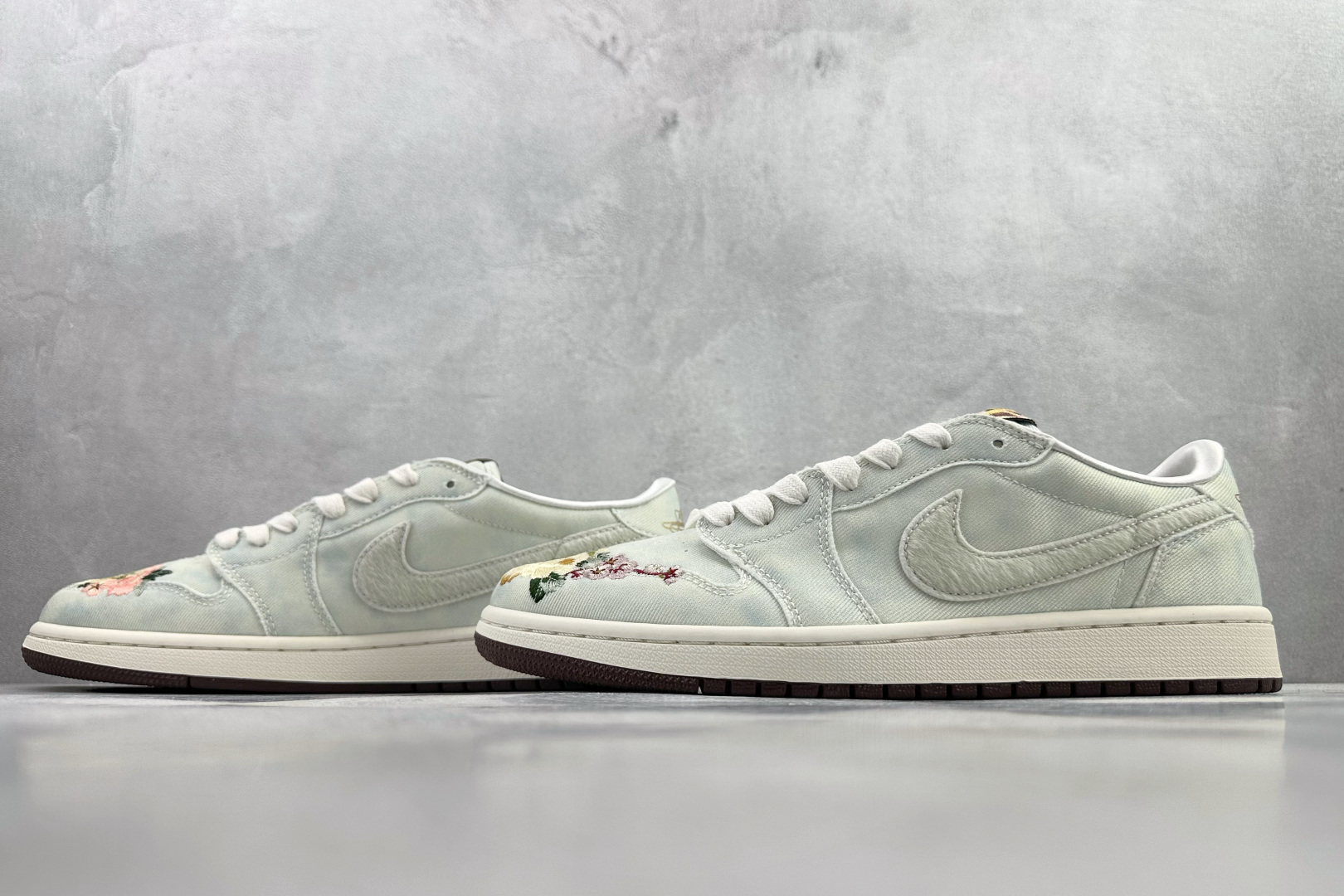 Jordan Air Jordan 1 Retro Flower Embroidery 马年限定 CNY新年款 米白 IQ1109-011-Top High Quatity Cheap Sneakers Fashion Clothing Clothes Bags handbags Shoes of all Brand wholesale With The best Quality And Beautiful Price from China Factory Chinese suppliers wholesaler seller Jordan Air Jordan 1 Retro Flower Embroidery 马年限定 CNY新年款 米白 IQ1109-011