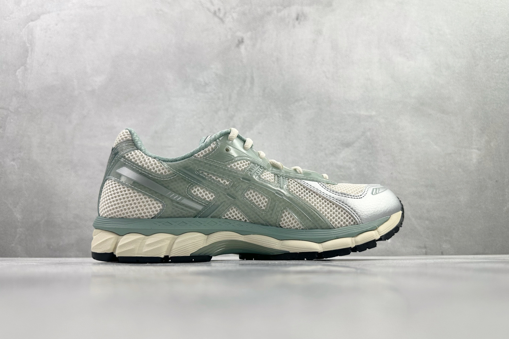 KITH x ASICS GEL-Kayano 12.1 12.1 “Light Sage”白绿 1203A675-100