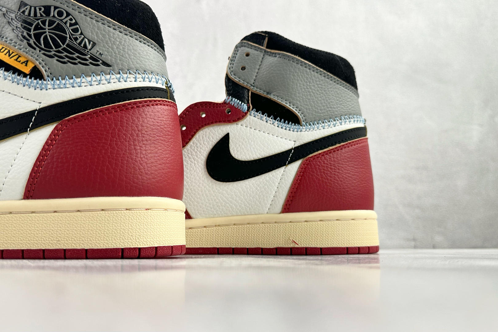 Union x Jordan Air Jordan 1 白红灰 2025年版 HV8563-600-Top High Quatity Cheap Sneakers Fashion Clothing Clothes Bags handbags Shoes of all Brand wholesale With The best Quality And Beautiful Price from China Factory Chinese suppliers wholesaler seller Union x Jordan Air Jordan 1 白红灰 2025年版 HV8563-600