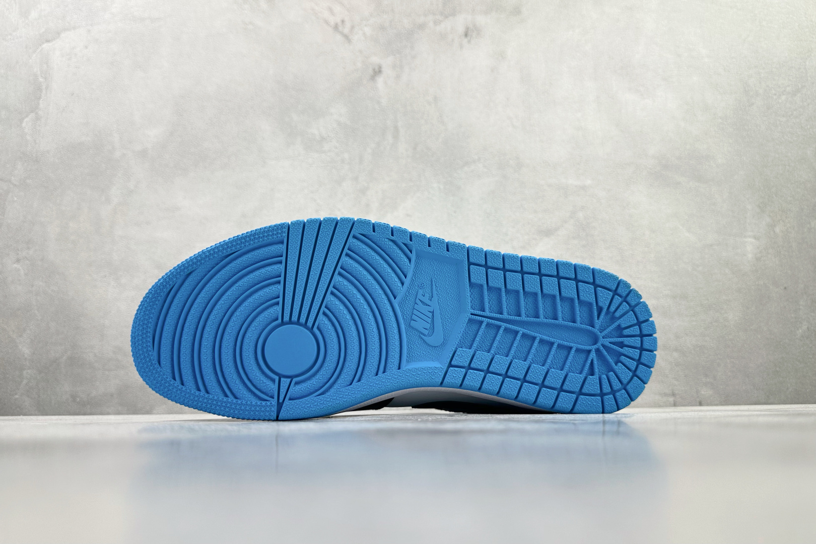 Jordan Air Jordan 1 Low 激光蓝 CK3022-004-Top High Quatity Cheap Sneakers Fashion Clothing Clothes Bags handbags Shoes of all Brand wholesale With The best Quality And Beautiful Price from China Factory Chinese suppliers wholesaler seller Jordan Air Jordan 1 Low 激光蓝 CK3022-004