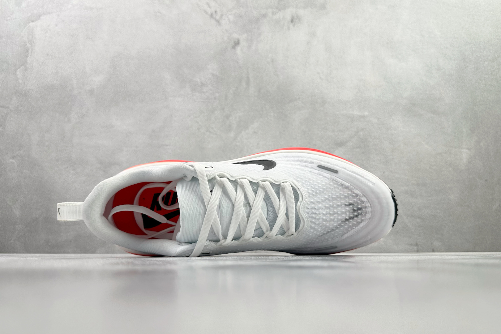东南亚订单 Nike Vomero Plus 白红 HV8150-100-Top High Quatity Cheap Sneakers Fashion Clothing Clothes Bags handbags Shoes of all Brand wholesale With The best Quality And Beautiful Price from China Factory Chinese suppliers wholesaler seller 东南亚订单 Nike Vomero Plus 白红 HV8150-100