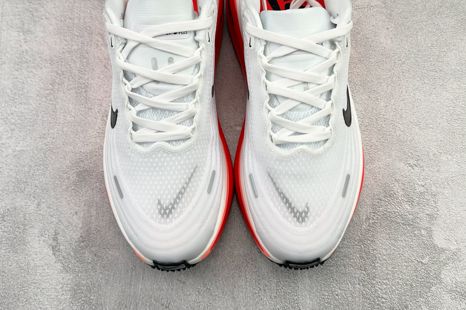 东南亚订单 Nike Vomero Plus 白红 HV8150-100-Top High Quatity Cheap Sneakers Fashion Clothing Clothes Bags handbags Shoes of all Brand wholesale With The best Quality And Beautiful Price from China Factory Chinese suppliers wholesaler seller 东南亚订单 Nike Vomero Plus 白红 HV8150-100