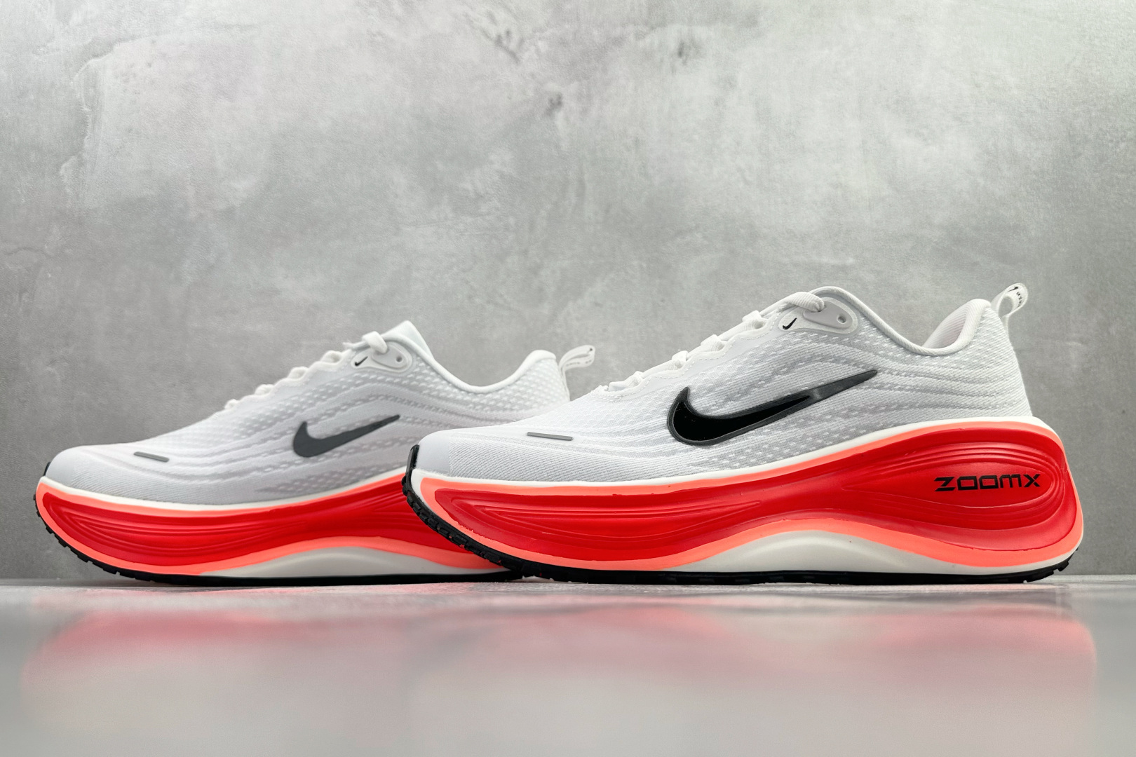 东南亚订单 Nike Vomero Plus 白红 HV8150-100-Top High Quatity Cheap Sneakers Fashion Clothing Clothes Bags handbags Shoes of all Brand wholesale With The best Quality And Beautiful Price from China Factory Chinese suppliers wholesaler seller 东南亚订单 Nike Vomero Plus 白红 HV8150-100
