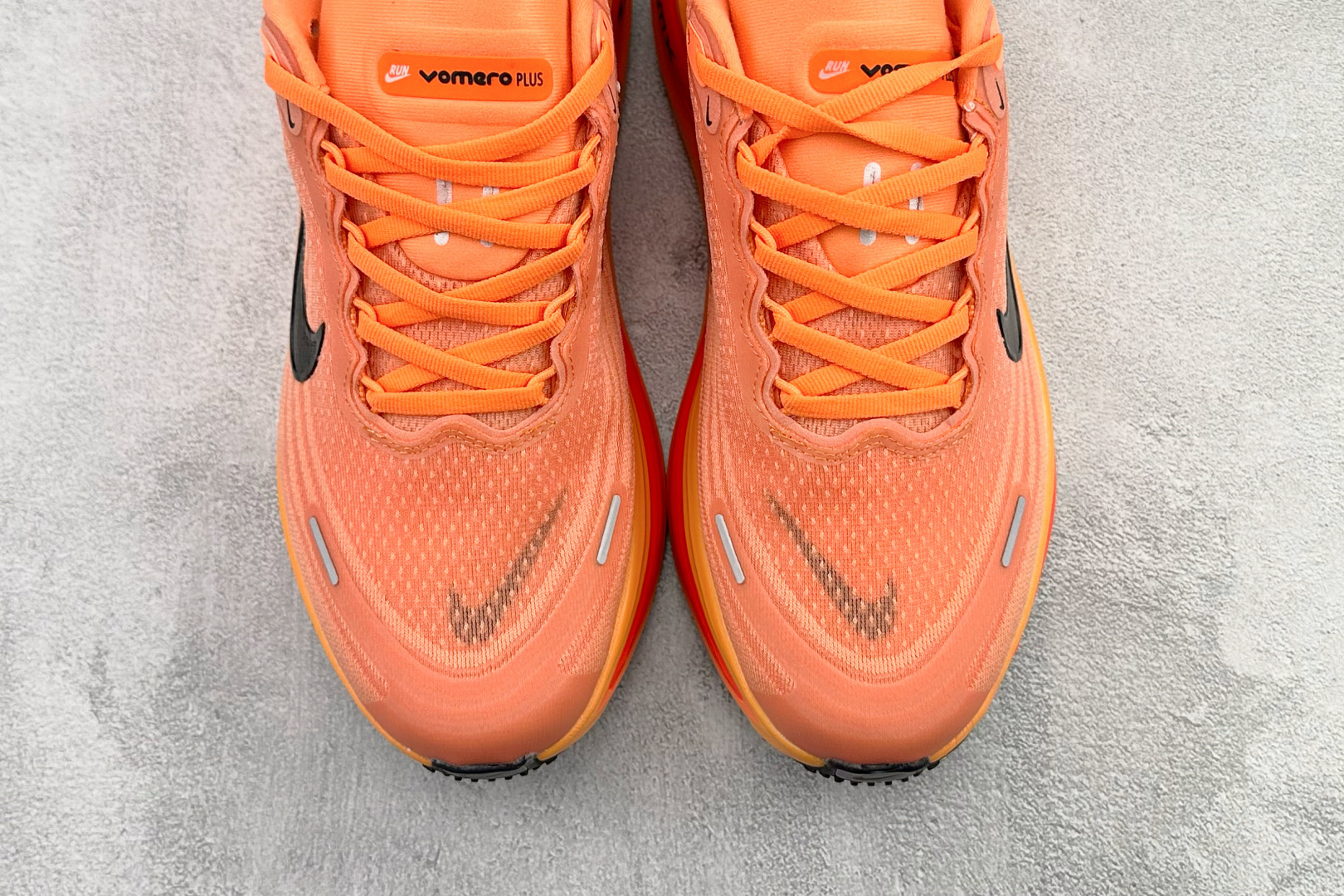 东南亚订单 Nike Vomero Plus 橙色 HV8150-801-Top High Quatity Cheap Sneakers Fashion Clothing Clothes Bags handbags Shoes of all Brand wholesale With The best Quality And Beautiful Price from China Factory Chinese suppliers wholesaler seller 东南亚订单 Nike Vomero Plus 橙色 HV8150-801