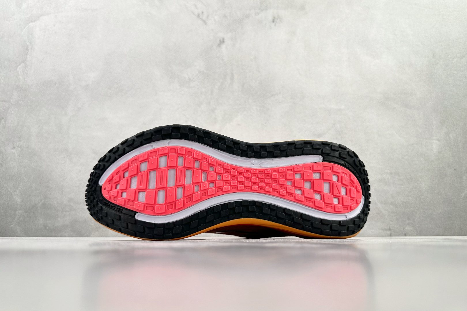 东南亚订单 Nike Vomero Plus 橙色 HV8150-801-Top High Quatity Cheap Sneakers Fashion Clothing Clothes Bags handbags Shoes of all Brand wholesale With The best Quality And Beautiful Price from China Factory Chinese suppliers wholesaler seller 东南亚订单 Nike Vomero Plus 橙色 HV8150-801