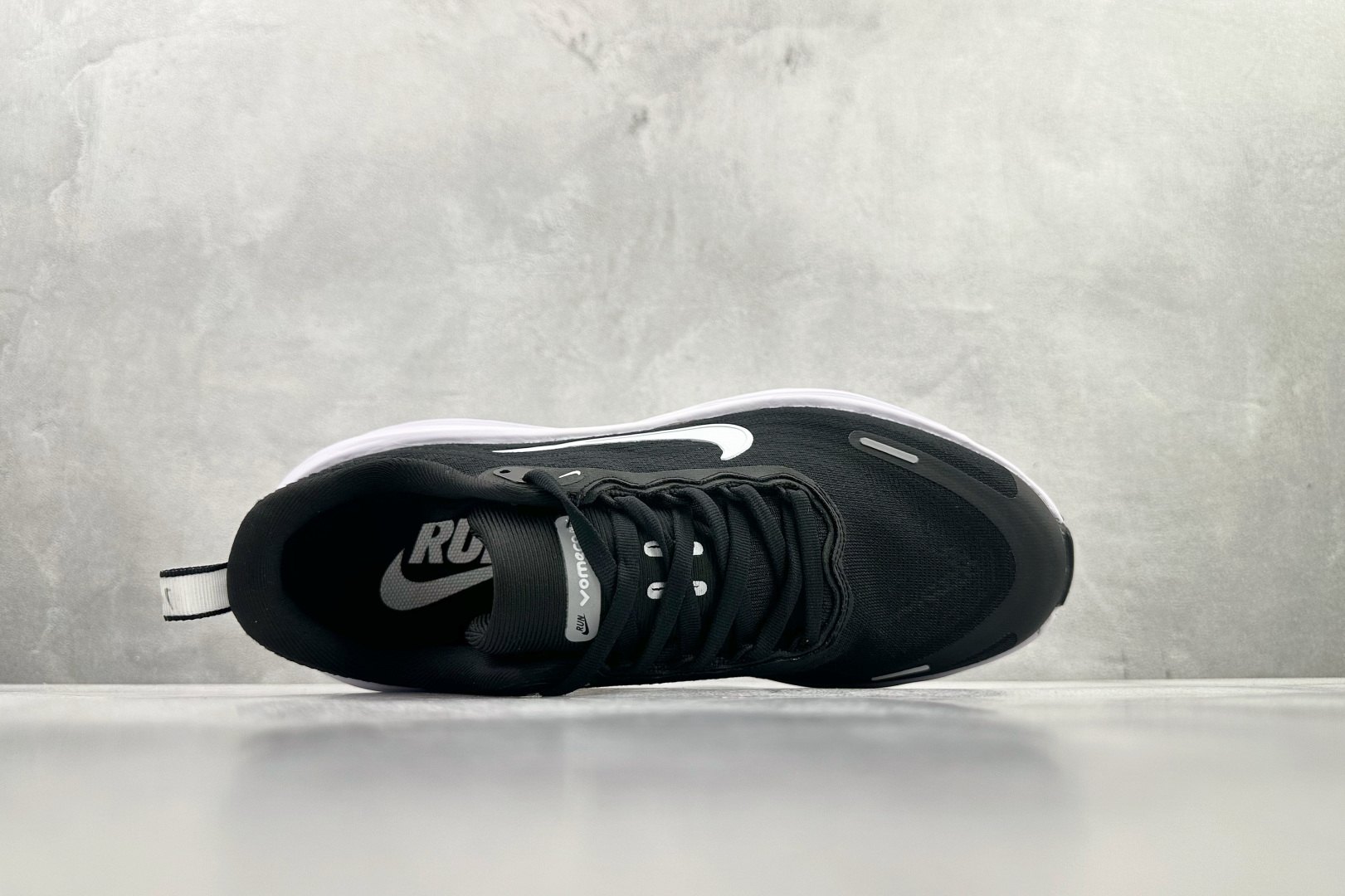 东南亚订单 Nike Vomero Plus 黑白 HV8150-002-Top High Quatity Cheap Sneakers Fashion Clothing Clothes Bags handbags Shoes of all Brand wholesale With The best Quality And Beautiful Price from China Factory Chinese suppliers wholesaler seller 东南亚订单 Nike Vomero Plus 黑白 HV8150-002