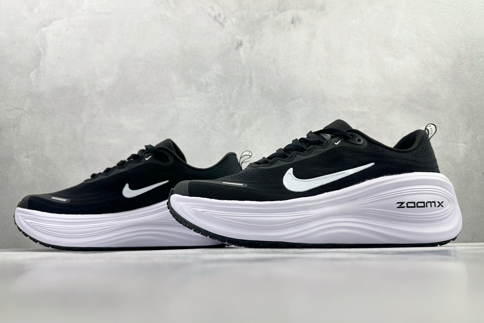 东南亚订单 Nike Vomero Plus 黑白 HV8150-002-Top High Quatity Cheap Sneakers Fashion Clothing Clothes Bags handbags Shoes of all Brand wholesale With The best Quality And Beautiful Price from China Factory Chinese suppliers wholesaler seller 东南亚订单 Nike Vomero Plus 黑白 HV8150-002