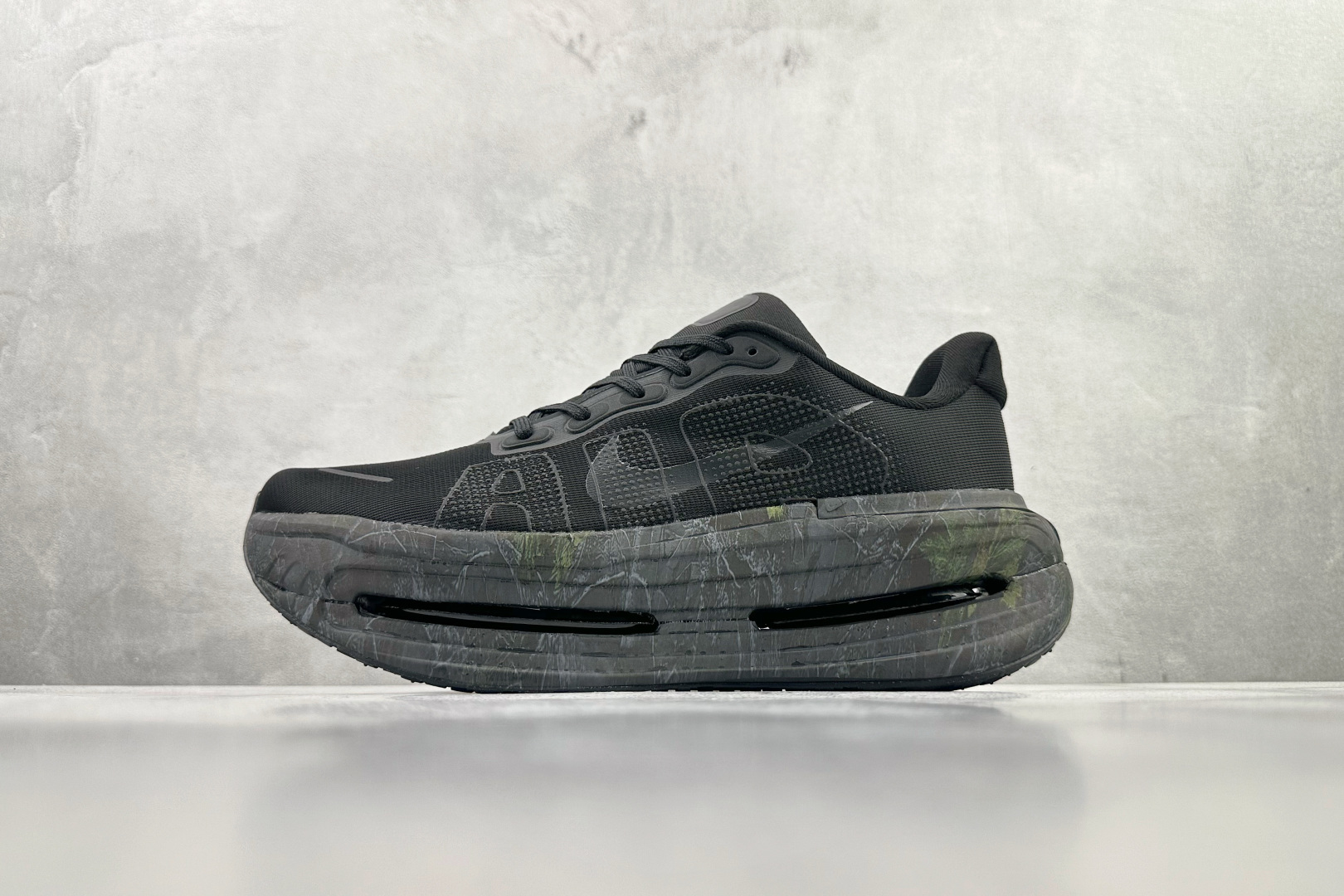 220 Nike Vomero Vomero Premium 黑色 IO7325-001-Chinese UA Cheap High Quatity Brand Clothes Bags handbags Sneakers wholesale wholesaler seller from China Factory suppliers Fashion Clothing Shoes best Quality Beautiful Price 220 Nike Vomero Vomero Premium 黑色 IO7325-001