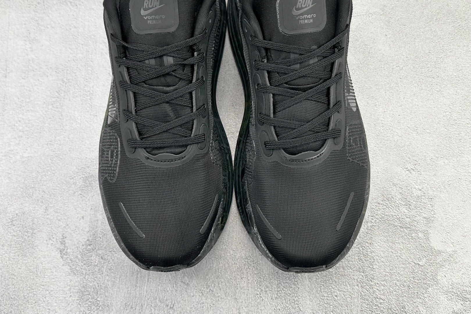 220 Nike Vomero Vomero Premium 黑色 IO7325-001-Chinese UA Cheap High Quatity Brand Clothes Bags handbags Sneakers wholesale wholesaler seller from China Factory suppliers Fashion Clothing Shoes best Quality Beautiful Price 220 Nike Vomero Vomero Premium 黑色 IO7325-001