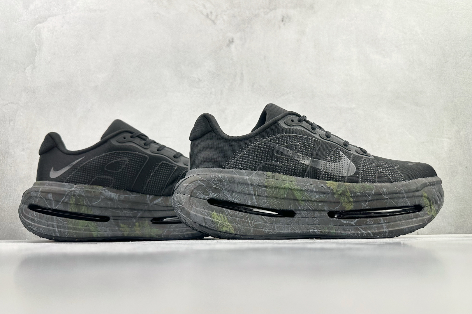 220 Nike Vomero Vomero Premium 黑色 IO7325-001-Chinese UA Cheap High Quatity Brand Clothes Bags handbags Sneakers wholesale wholesaler seller from China Factory suppliers Fashion Clothing Shoes best Quality Beautiful Price 220 Nike Vomero Vomero Premium 黑色 IO7325-001
