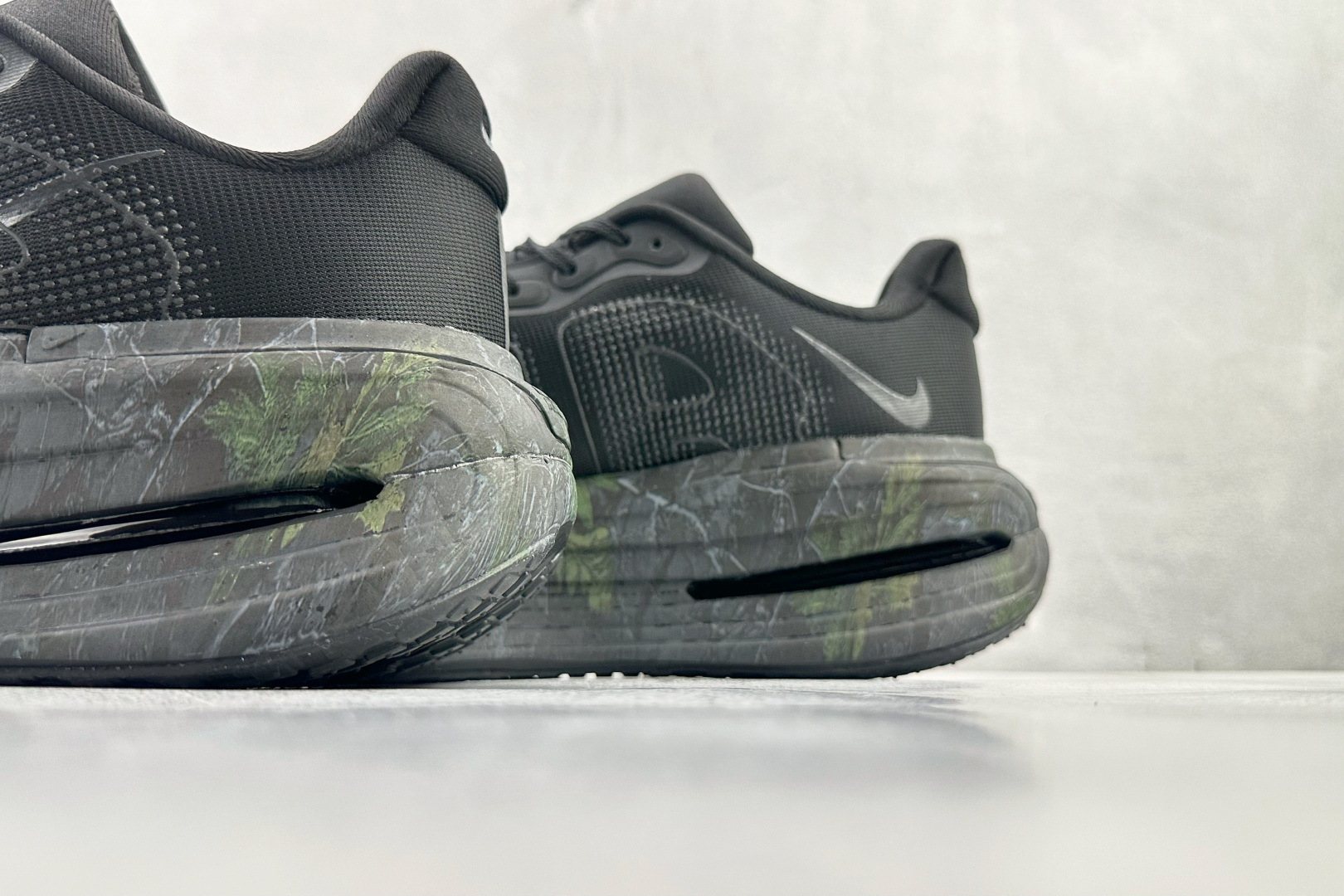 220 Nike Vomero Vomero Premium 黑色 IO7325-001-Chinese UA Cheap High Quatity Brand Clothes Bags handbags Sneakers wholesale wholesaler seller from China Factory suppliers Fashion Clothing Shoes best Quality Beautiful Price 220 Nike Vomero Vomero Premium 黑色 IO7325-001