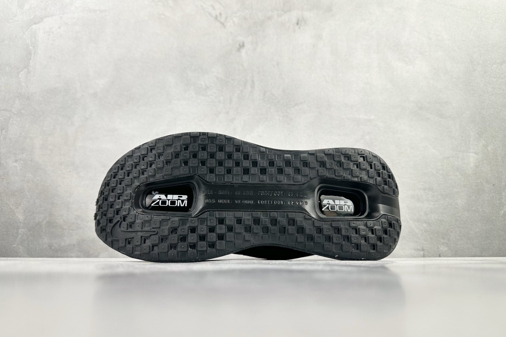220 Nike Vomero Vomero Premium 黑色 IO7325-001-Chinese UA Cheap High Quatity Brand Clothes Bags handbags Sneakers wholesale wholesaler seller from China Factory suppliers Fashion Clothing Shoes best Quality Beautiful Price 220 Nike Vomero Vomero Premium 黑色 IO7325-001