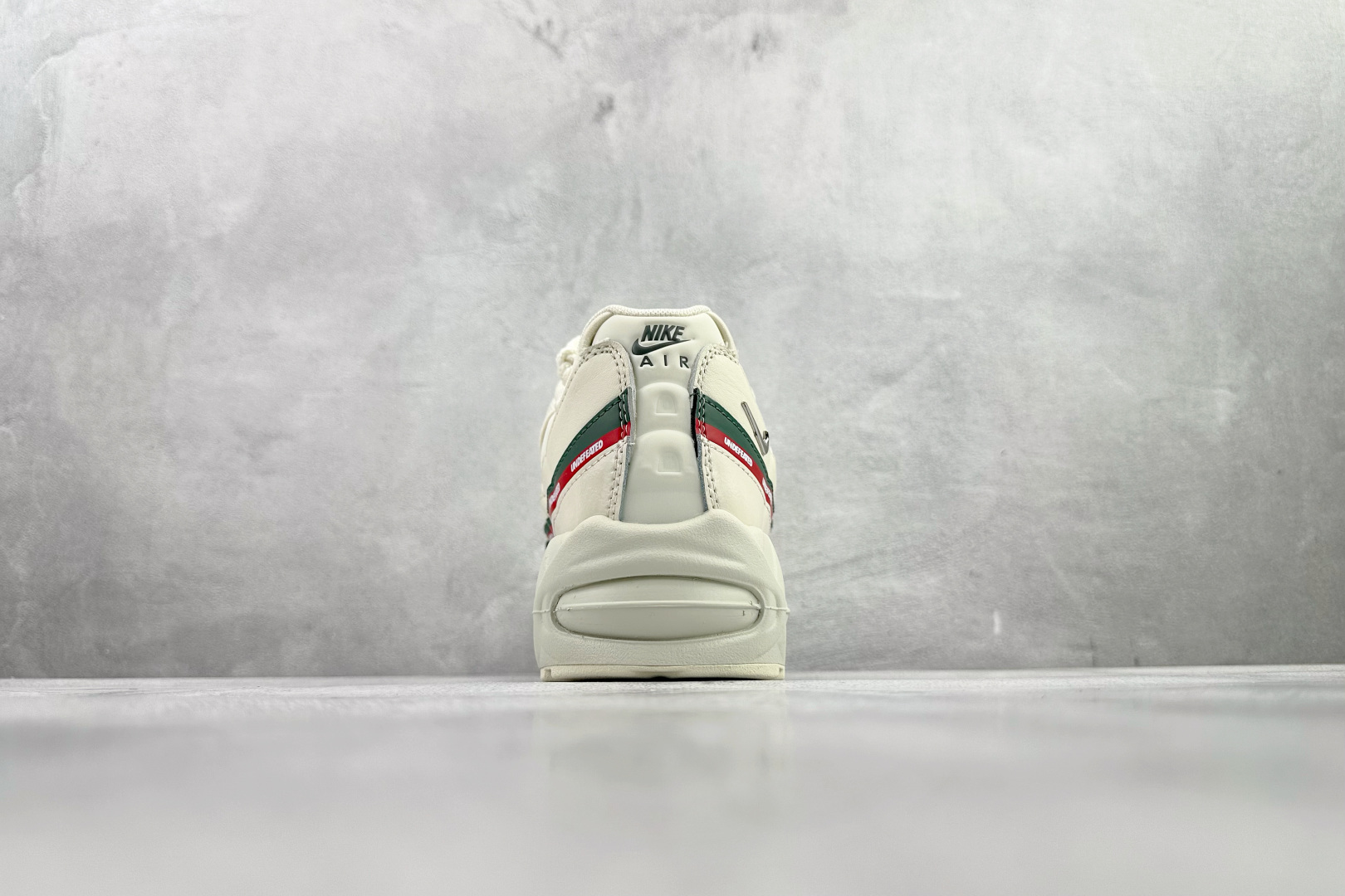 口碑神作 UNDEFEATED x Nike Air Max 95 Big Bubble 米白 IB4453-100-Top High Quatity Cheap Sneakers Fashion Clothing Clothes Bags handbags Shoes of all Brand wholesale With The best Quality And Beautiful Price from China Factory Chinese suppliers wholesaler seller 口碑神作 UNDEFEATED x Nike Air Max 95 Big Bubble 米白 IB4453-100